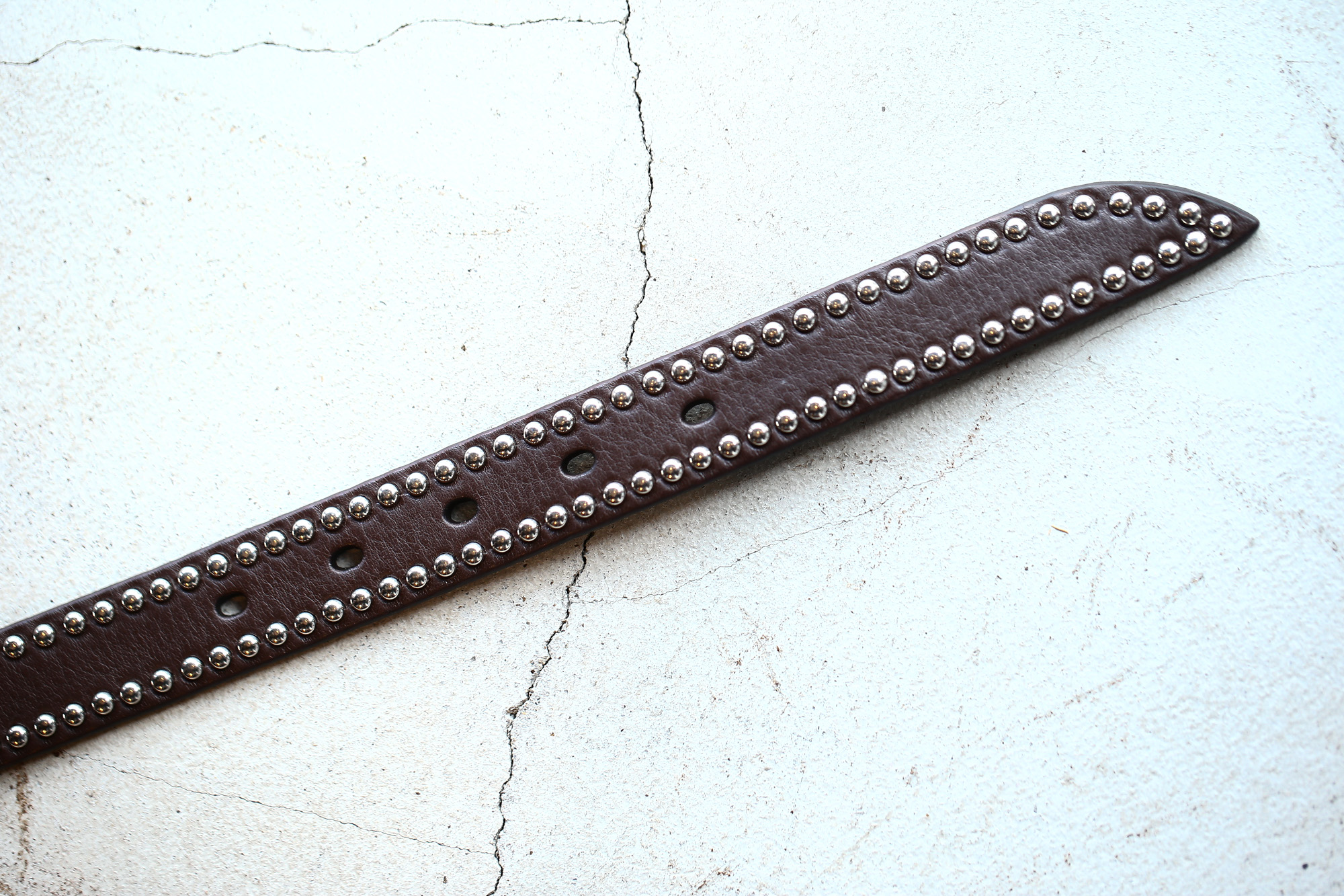 J&M DAVIDSON (ジェイアンドエムデヴィッドソン) NARROW SIDE STUDS BELT 25MM (ナロー サイド スタッズ ベルト 25mm) COWHIDE LEATHER (カウハイドレザー) スタッズベルト T.MORO (ブラウン・670) Made in italy (イタリア製) 2018 春夏新作 愛知 名古屋 Alto e Diritto アルト エ デリット jmdavidson ジェイエムデヴィッドソン ベルト メッシュ