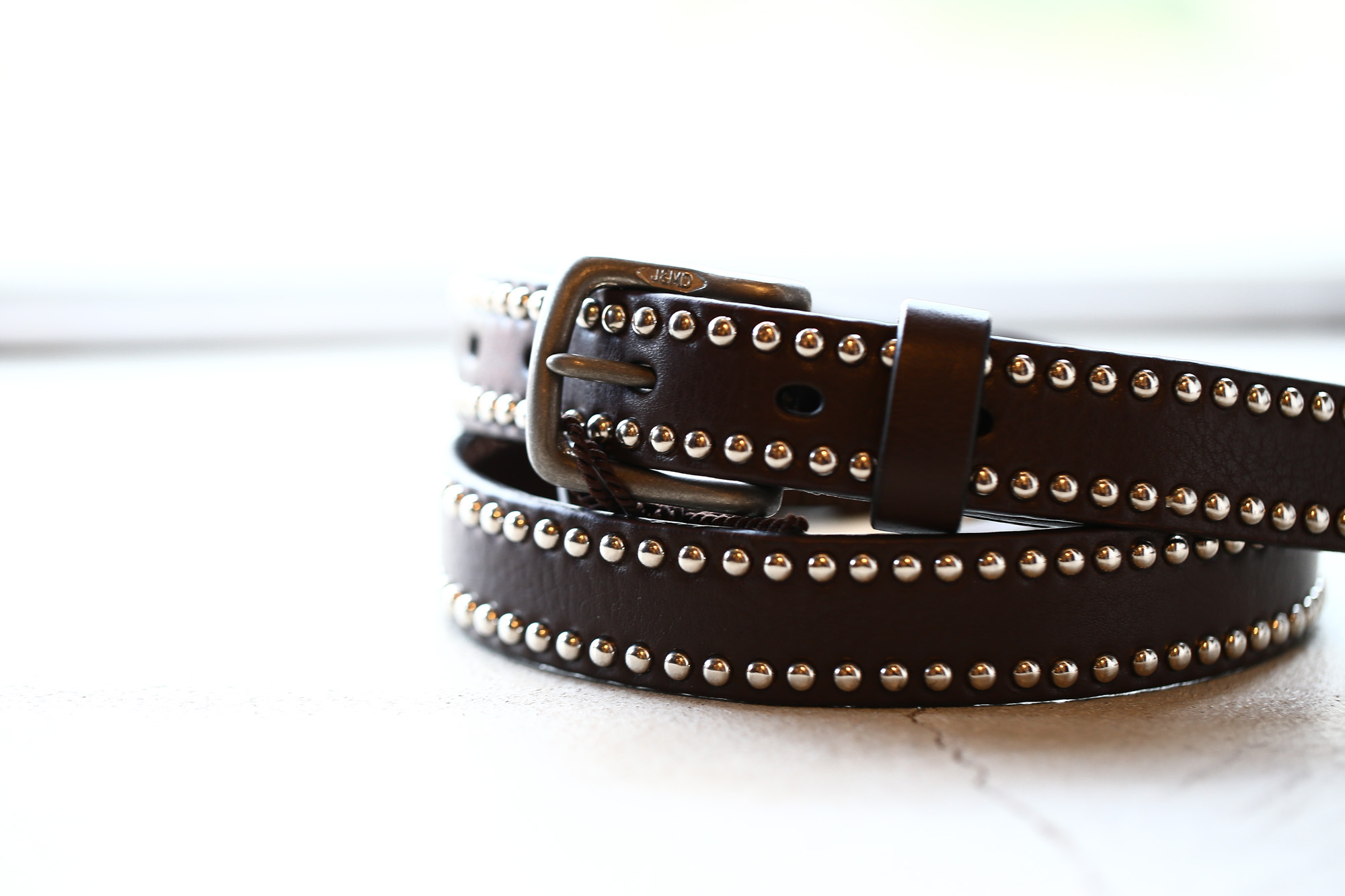 J&M DAVIDSON (ジェイアンドエムデヴィッドソン) NARROW SIDE STUDS BELT 25MM (ナロー サイド スタッズ ベルト 25mm) COWHIDE LEATHER (カウハイドレザー) スタッズベルト T.MORO (ブラウン・670) Made in italy (イタリア製) 2018 春夏新作 愛知 名古屋 Alto e Diritto アルト エ デリット jmdavidson ジェイエムデヴィッドソン ベルト メッシュ