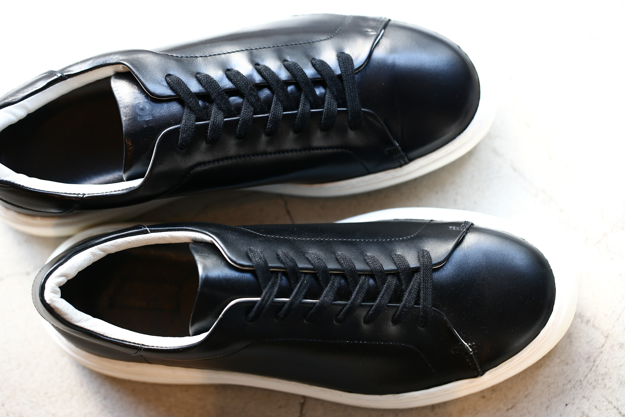 PATRICK(パトリック) 【CRUISE LINE / クルーズライン】 GENOVA (ジェノバ) Annonay Vocalou Calf Leather (アノネイ社 ボカルーカーフ レザー) ローカット レザー スニーカー BLACK (ブラック・BLK) MADE IN JAPAN(日本製) 【1st コレクション // 復刻モデル】【スペシャル限定モデル】 patrick パトリック cruiseline クルーズライン 愛知 名古屋 Alto e Diritto アルト エ デリット 干場義雅　坪内浩