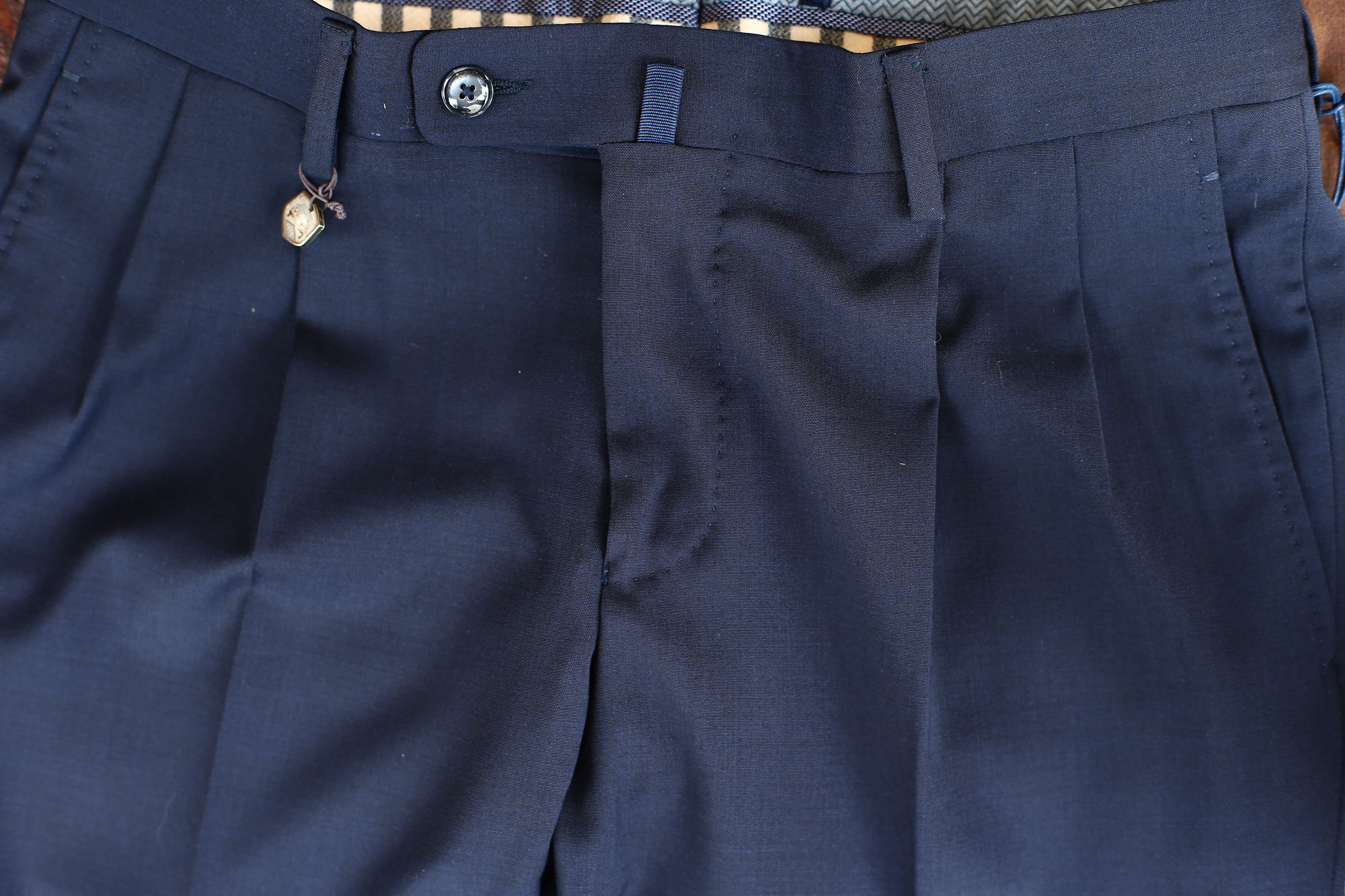 VIGANO (ヴィガーノ) WASHABLE SLACKS (ウォッシャブル スラックス) ウォッシャブル トロピカルウール テーパード 2プリーツ パンツ NAVY (ネイビー・880) 2018 春夏新作 vigano ヴィガーノ 愛知 名古屋 Alto e Diritto アルト エ デリット スラックス グレスラ ネイビースラックス