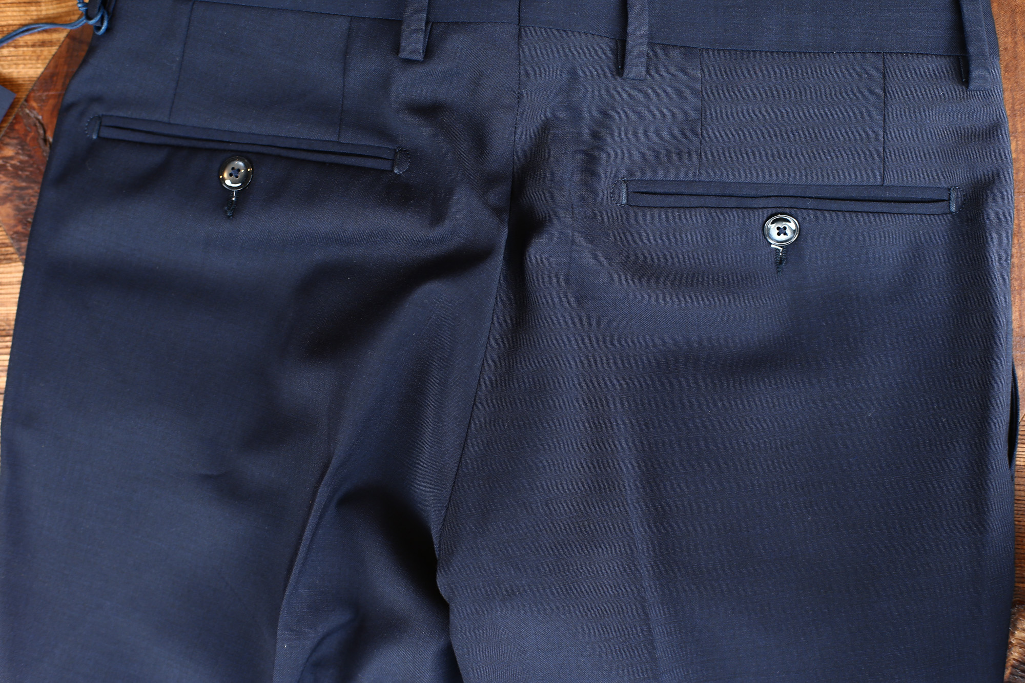 VIGANO (ヴィガーノ) WASHABLE SLACKS (ウォッシャブル スラックス) ウォッシャブル トロピカルウール テーパード 2プリーツ パンツ NAVY (ネイビー・880) 2018 春夏新作 vigano ヴィガーノ 愛知 名古屋 Alto e Diritto アルト エ デリット スラックス グレスラ ネイビースラックス