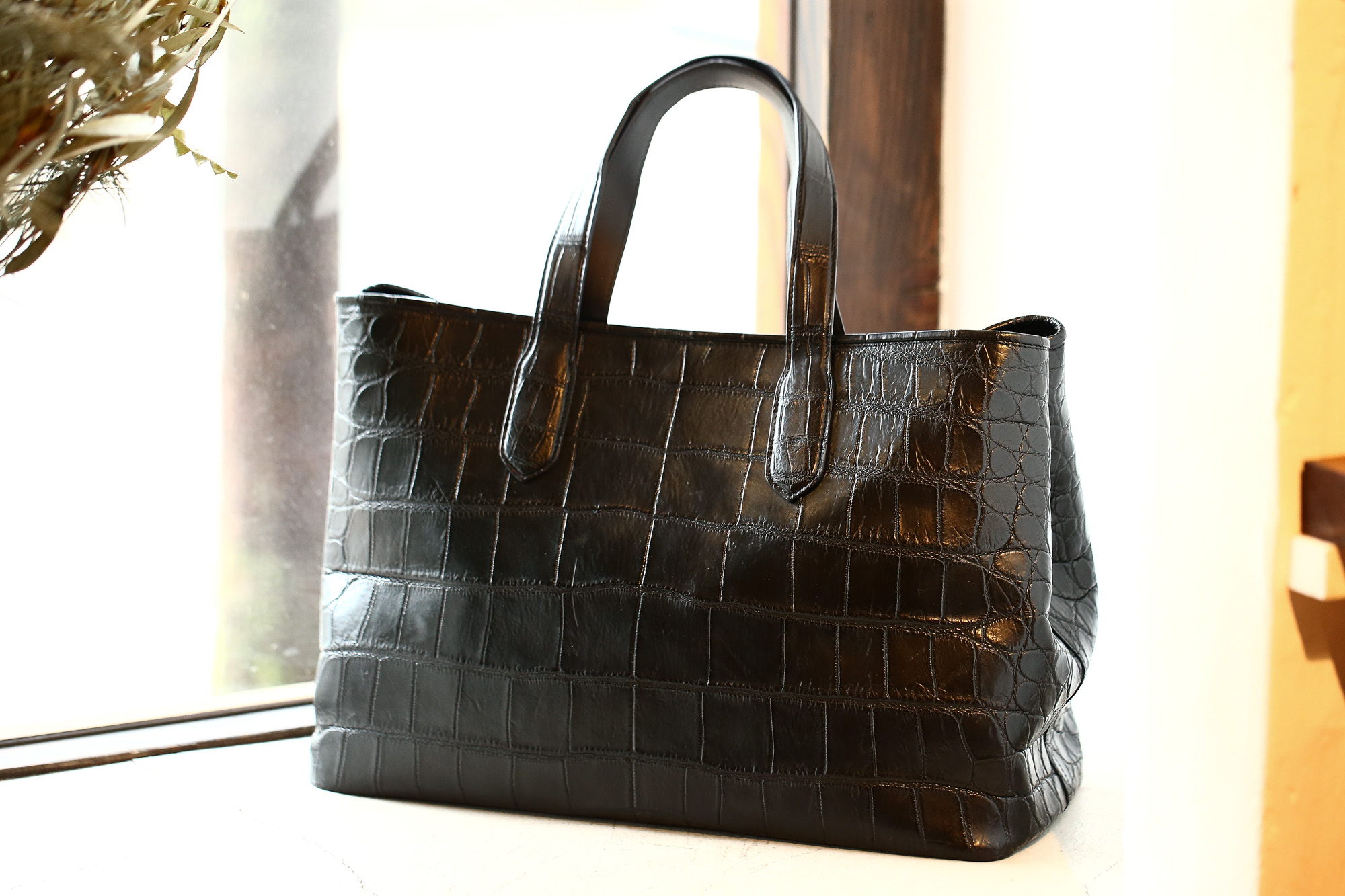 Cisei × 山本製鞄 (シセイ × 山本製鞄) Crocodile Tote Bag Large (クロコダイル トートバッグ ラージ) Large Crocodile Leather (ワニ革) ラージクロコダイル トート バッグ BLACK(ブラック),NAVY(ネイビー),BROWN(ブラウン) Made in Japan (日本製) cisei yamamotoseiho トートバック クロコ 愛知 名古屋 Alto e Diritto アルト エ デリット