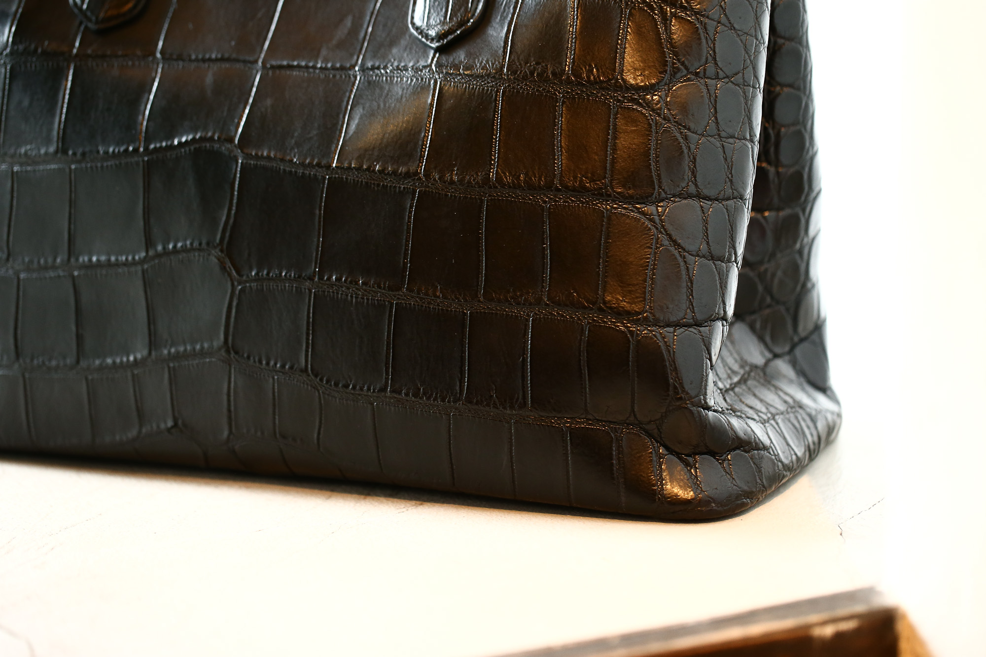 Cisei × 山本製鞄 (シセイ × 山本製鞄) Crocodile Tote Bag Large (クロコダイル トートバッグ ラージ) Large Crocodile Leather (ワニ革) ラージクロコダイル トート バッグ BLACK(ブラック),NAVY(ネイビー),BROWN(ブラウン) Made in Japan (日本製) cisei yamamotoseiho トートバック クロコ 愛知 名古屋 Alto e Diritto アルト エ デリット
