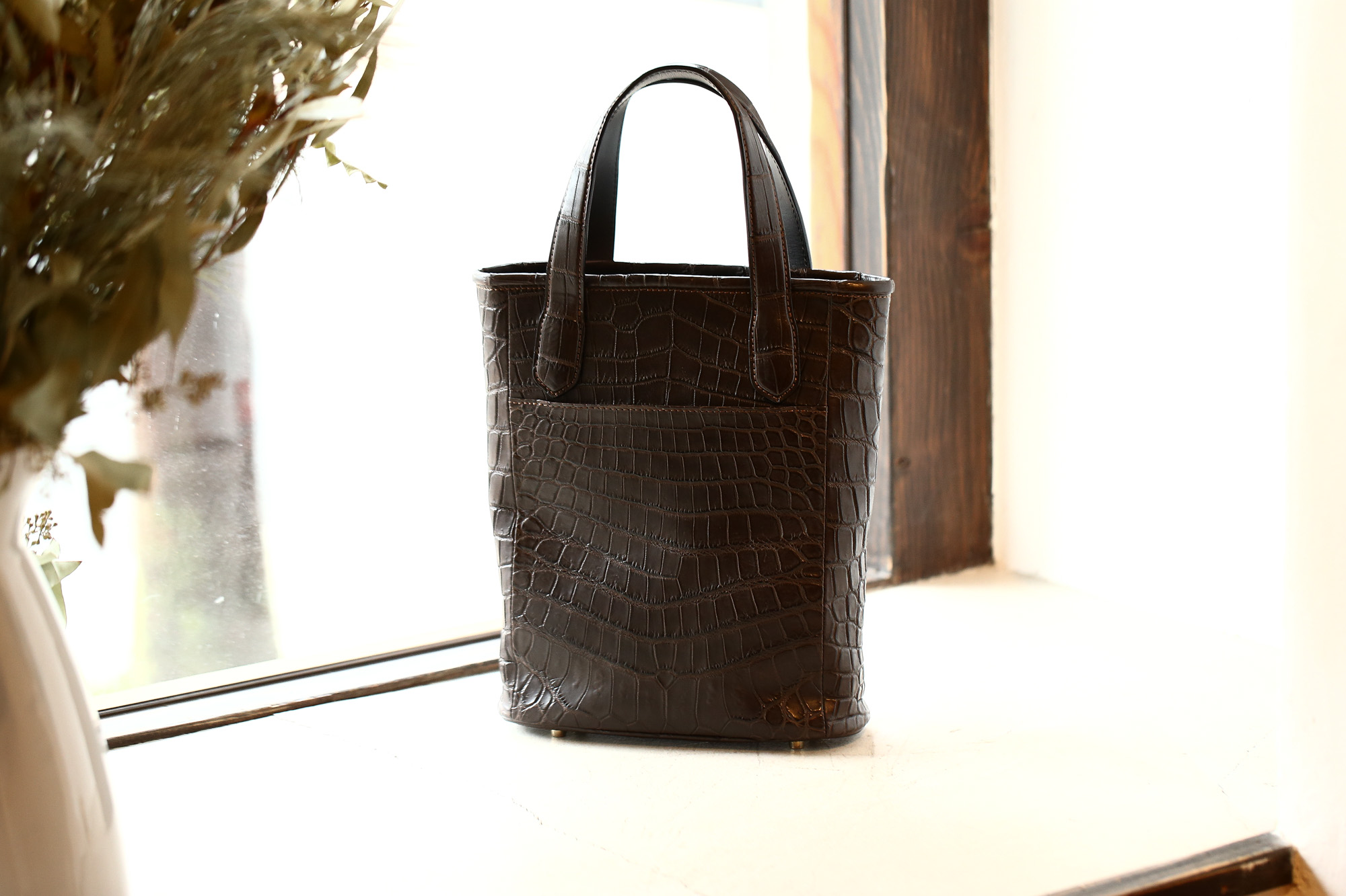 Cisei × 山本製鞄 (シセイ × 山本製鞄) Crocodile Tote Bag Small (クロコダイル トートバッグ スモール) Nile Crocodile Leather (ワニ革) ナイル クロコダイル トート バッグ BLACK(ブラック),NAVY(ネイビー),BROWN(ブラウン) Made in Japan (日本製)   cisei yamamotoseiho トートバック クロコ 愛知 名古屋 Alto e Diritto アルト エ デリット