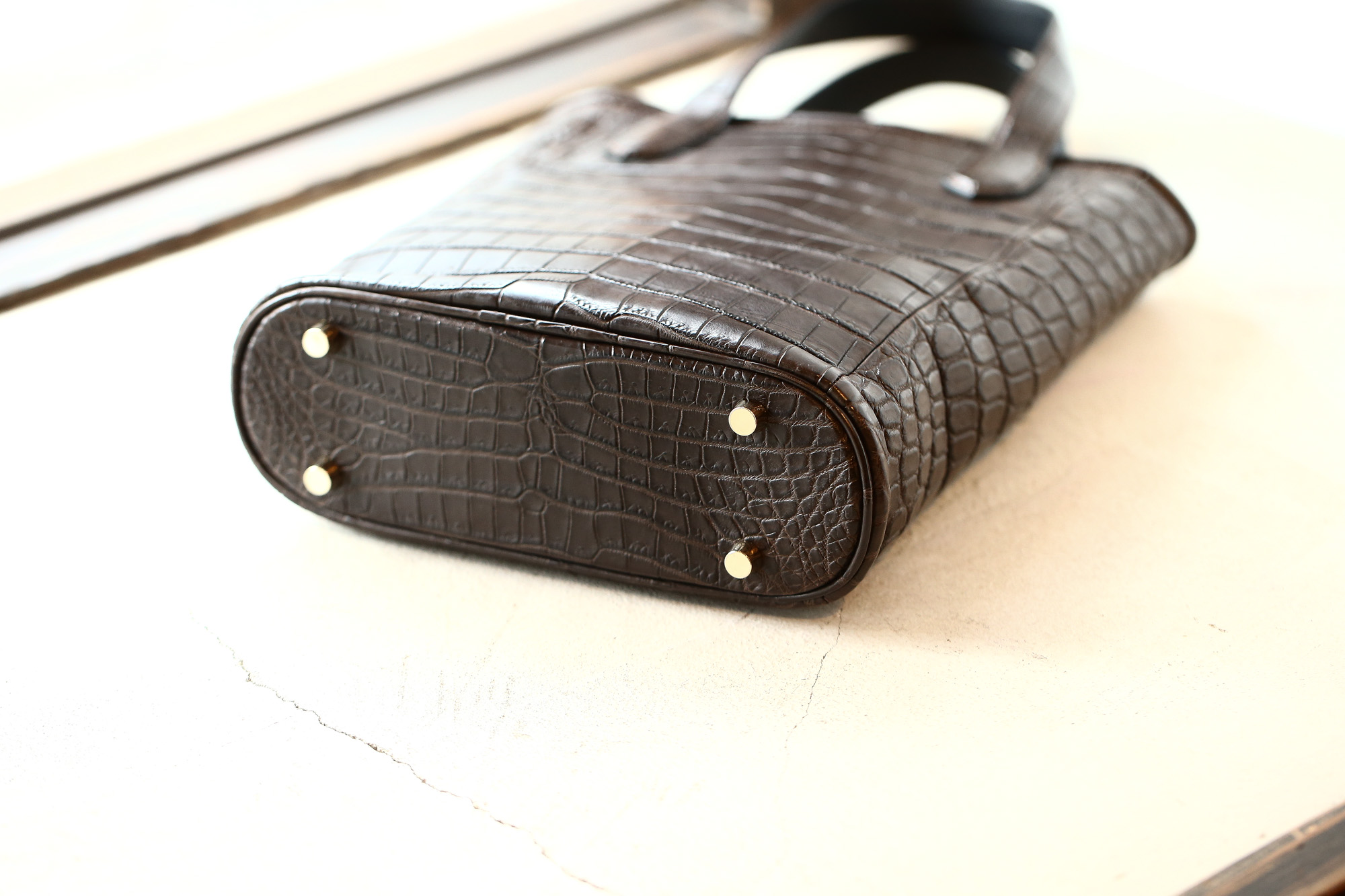 Cisei × 山本製鞄 (シセイ × 山本製鞄) Crocodile Tote Bag Small (クロコダイル トートバッグ スモール) Nile Crocodile Leather (ワニ革) ナイル クロコダイル トート バッグ BLACK(ブラック),NAVY(ネイビー),BROWN(ブラウン) Made in Japan (日本製)   cisei yamamotoseiho トートバック クロコ 愛知 名古屋 Alto e Diritto アルト エ デリット