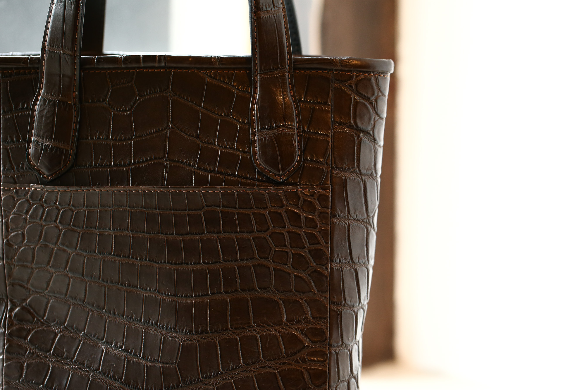 Cisei × 山本製鞄 (シセイ × 山本製鞄) Crocodile Tote Bag Small (クロコダイル トートバッグ スモール) Nile Crocodile Leather (ワニ革) ナイル クロコダイル トート バッグ BLACK(ブラック),NAVY(ネイビー),BROWN(ブラウン) Made in Japan (日本製)   cisei yamamotoseiho トートバック クロコ 愛知 名古屋 Alto e Diritto アルト エ デリット