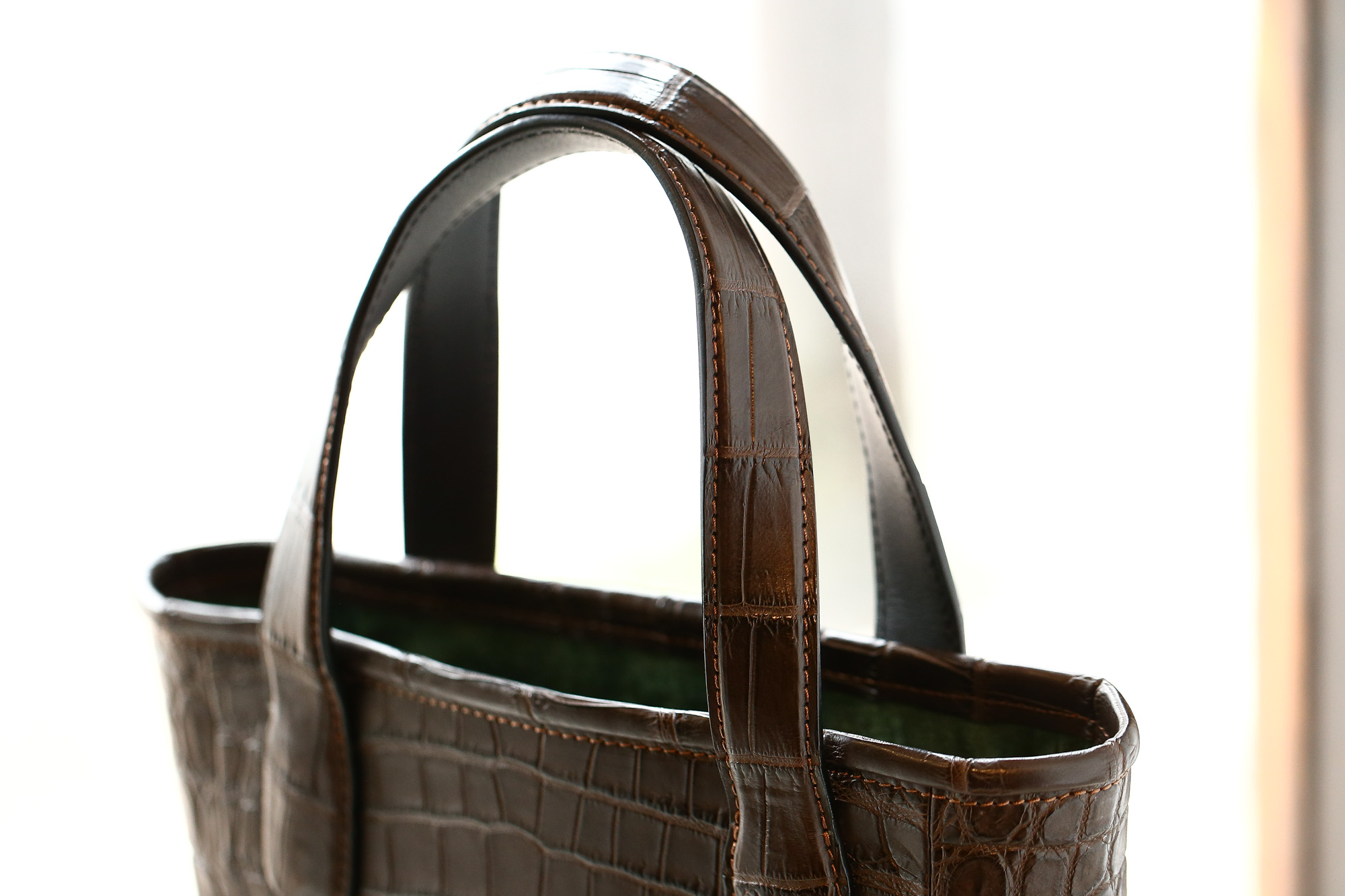 Cisei × 山本製鞄 (シセイ × 山本製鞄) Crocodile Tote Bag Small (クロコダイル トートバッグ スモール) Nile Crocodile Leather (ワニ革) ナイル クロコダイル トート バッグ BLACK(ブラック),NAVY(ネイビー),BROWN(ブラウン) Made in Japan (日本製)   cisei yamamotoseiho トートバック クロコ 愛知 名古屋 Alto e Diritto アルト エ デリット