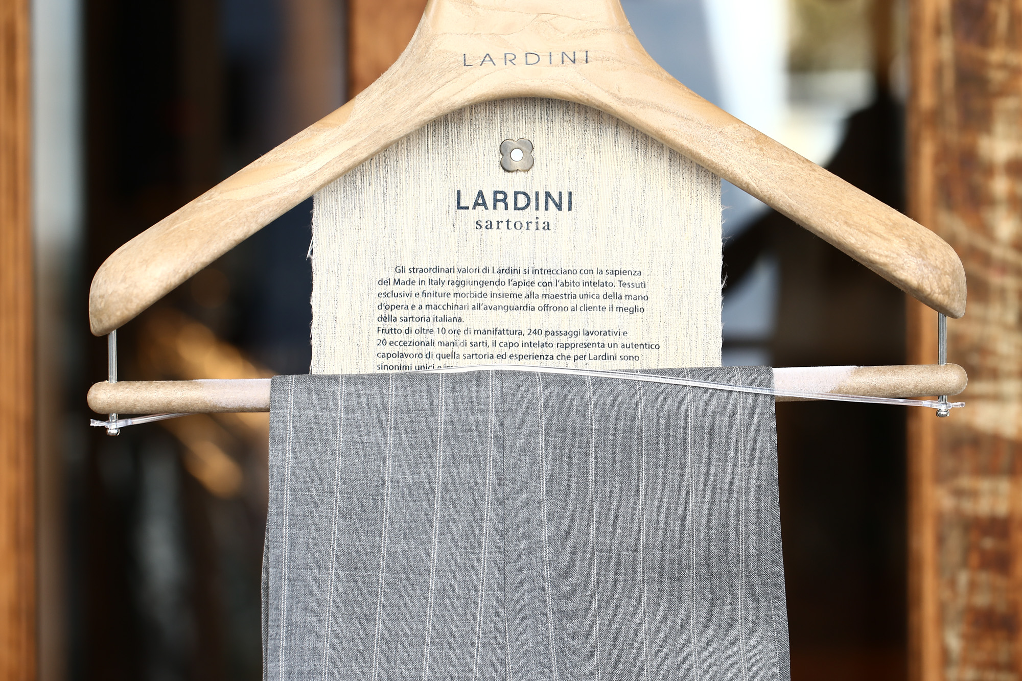 LARDINI (ラルディーニ) SARTORIA (サルトリア) トロピカル サマーウール 段返り3B ダブルピンストライプ スーツ GRAY (グレー・1) 2018 春夏新作 lardini 愛知 名古屋 Alto e Diritto アルト エ デリット スーツ ジャケット