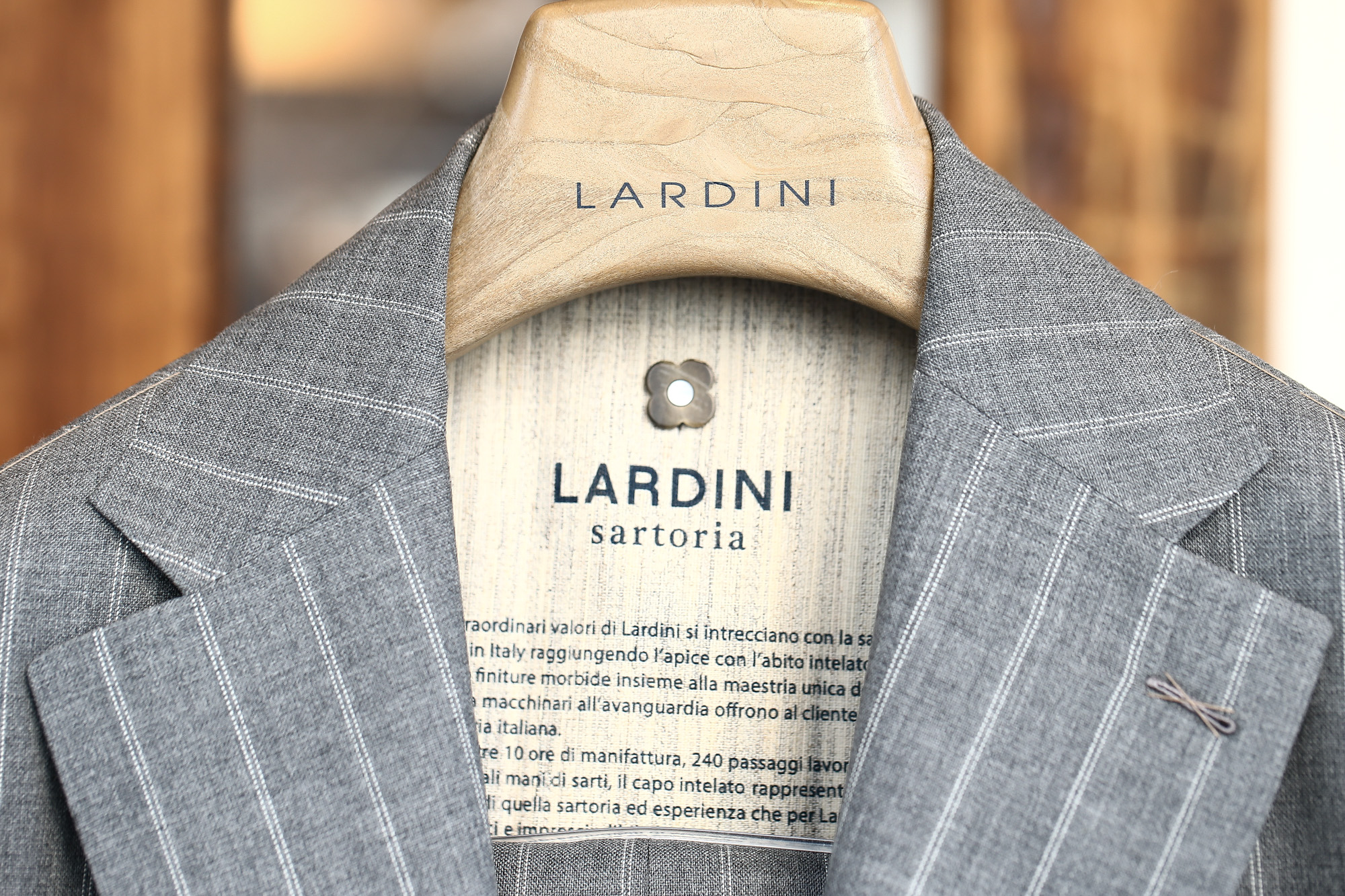 LARDINI (ラルディーニ) SARTORIA (サルトリア) トロピカル サマーウール 段返り3B ダブルピンストライプ スーツ GRAY (グレー・1) 2018 春夏新作 lardini 愛知 名古屋 Alto e Diritto アルト エ デリット スーツ ジャケット