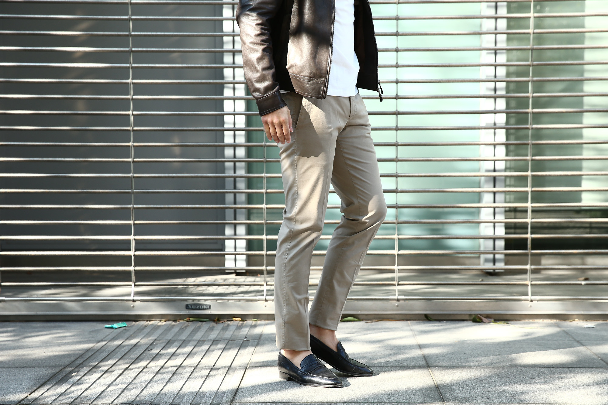 PT01 (ピーティーゼロウーノ) BUSINESS (ビジネス) SUPER SLIM FIT (スーパースリムフィット) Lux Cloth ストレッチ コットン スラックス パンツ GREGE (グレージュ・0106) 2018 春夏新作 pt01 チノ　チノパン チノスラックス 愛知 名古屋 Alto e Diritto アルト エ デリット