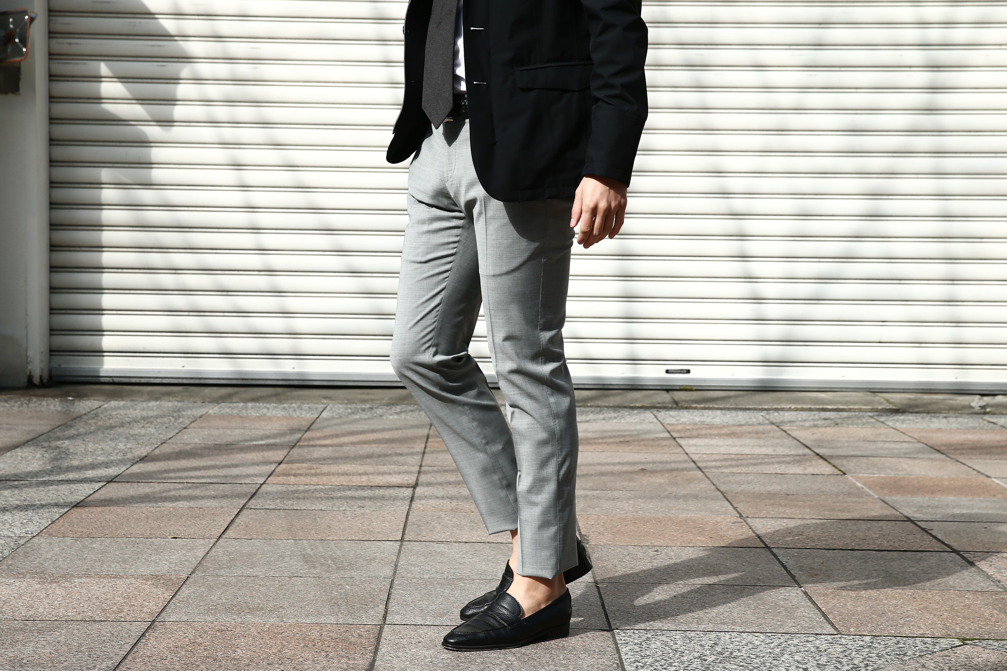 PT01 (ピーティーゼロウーノ) TRAVEL & RELAX SUPER SLIM FIT (スーパースリムフィット) ストレッチ ウォッシャブル トロピカル サマーウール スラックス MEDIUM GRAY (ミディアムグレー・0230) 2018 春夏新作 pt01 グレスラ スラックス 愛知 名古屋 Alto e Diritto アルト エ デリット