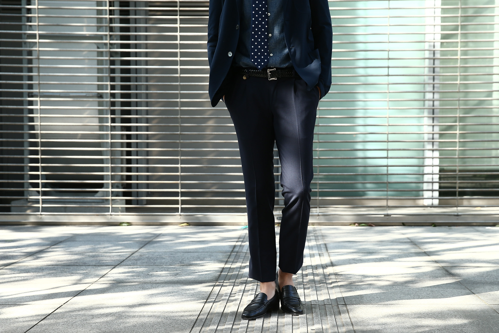 VIGANO (ヴィガーノ) WASHABLE SLACKS (ウォッシャブル スラックス) ウォッシャブル トロピカルウール テーパード 2プリーツ パンツ NAVY (ネイビー・880) 2018 春夏新作 vigano ヴィガーノ 愛知 名古屋 Alto e Diritto アルト エ デリット スラックス グレスラ ネイビースラックス