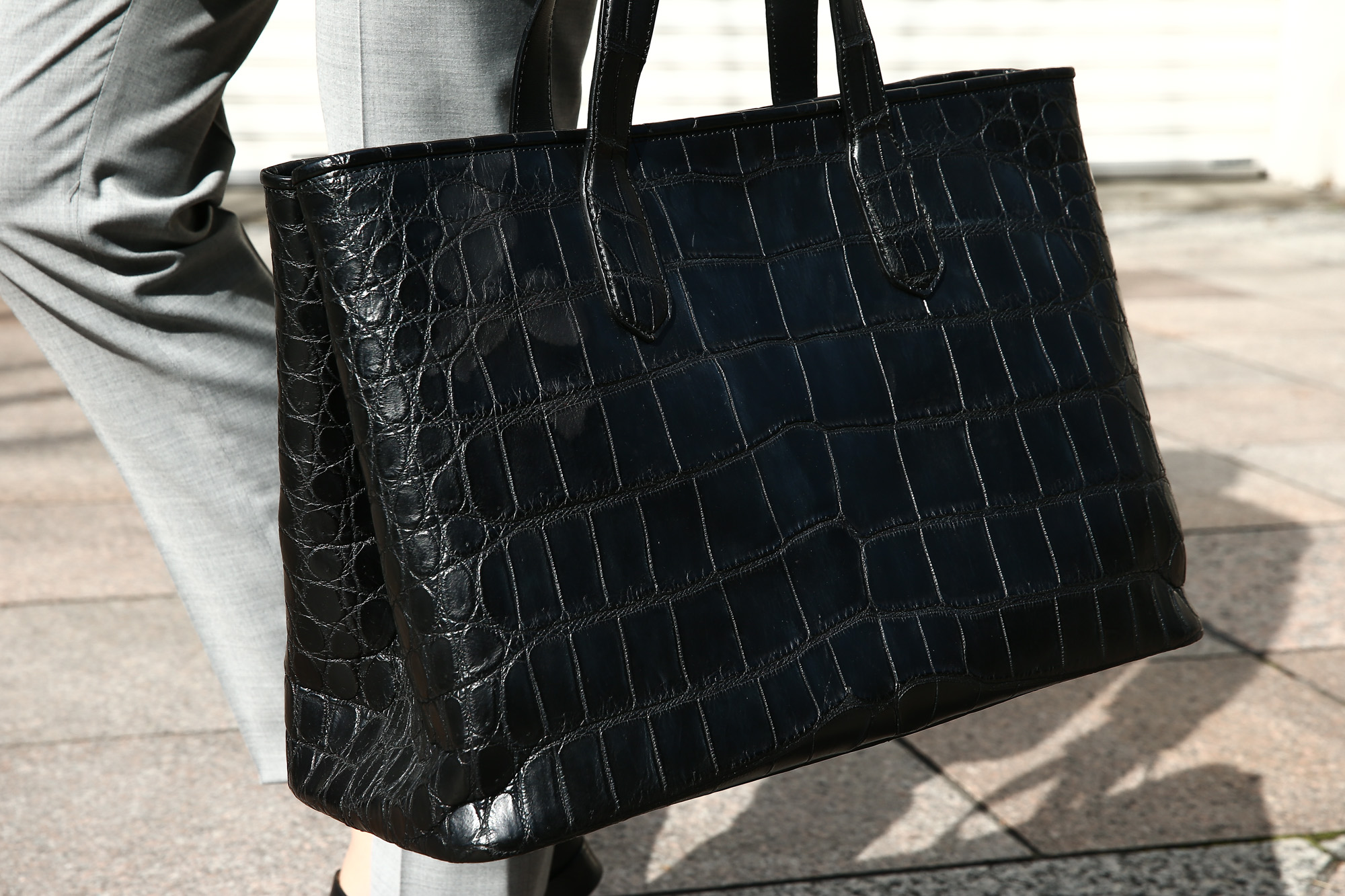 Cisei × 山本製鞄 (シセイ × 山本製鞄) Crocodile Tote Bag Large (クロコダイル トートバッグ ラージ) Large Crocodile Leather (ワニ革) ラージクロコダイル トート バッグ BLACK(ブラック),NAVY(ネイビー),BROWN(ブラウン) Made in Japan (日本製) cisei yamamotoseiho トートバック クロコ 愛知 名古屋 Alto e Diritto アルト エ デリット