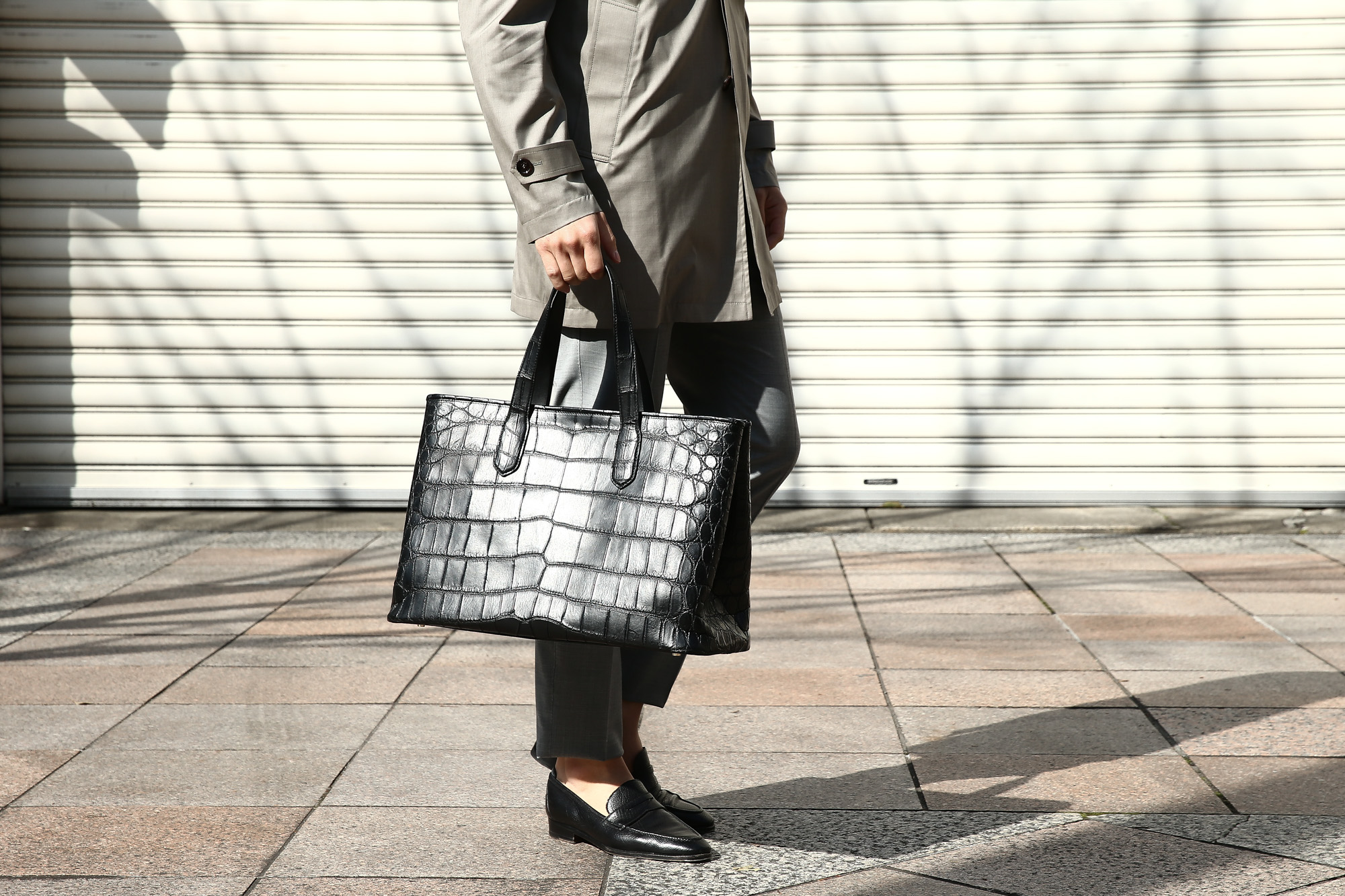 Cisei × 山本製鞄 (シセイ × 山本製鞄) Crocodile Tote Bag Large (クロコダイル トートバッグ ラージ) Large Crocodile Leather (ワニ革) ラージクロコダイル トート バッグ BLACK(ブラック),NAVY(ネイビー),BROWN(ブラウン) Made in Japan (日本製) cisei yamamotoseiho トートバック クロコ 愛知 名古屋 Alto e Diritto アルト エ デリット