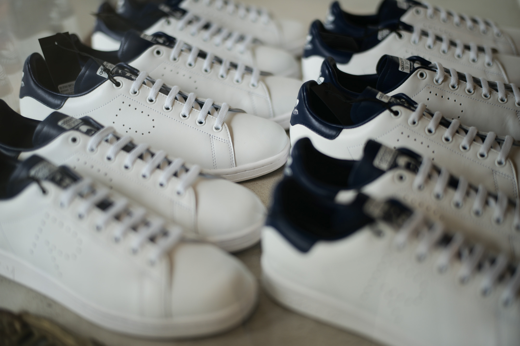 adidas by RAF SIMONS (アディダス バイ ラフシモンズ) RS STAN SMITH (RS スタンスミス) B22543 レザー スニーカー FTWWHT/NGTSKY/FTWWHT (ホワイト / ネイビー) 2018 春夏新作 adidas rafsimons ラフシモンズ 愛知 名古屋 Alto e Diritto アルト エ デリット alto e dritto アルトエデリット