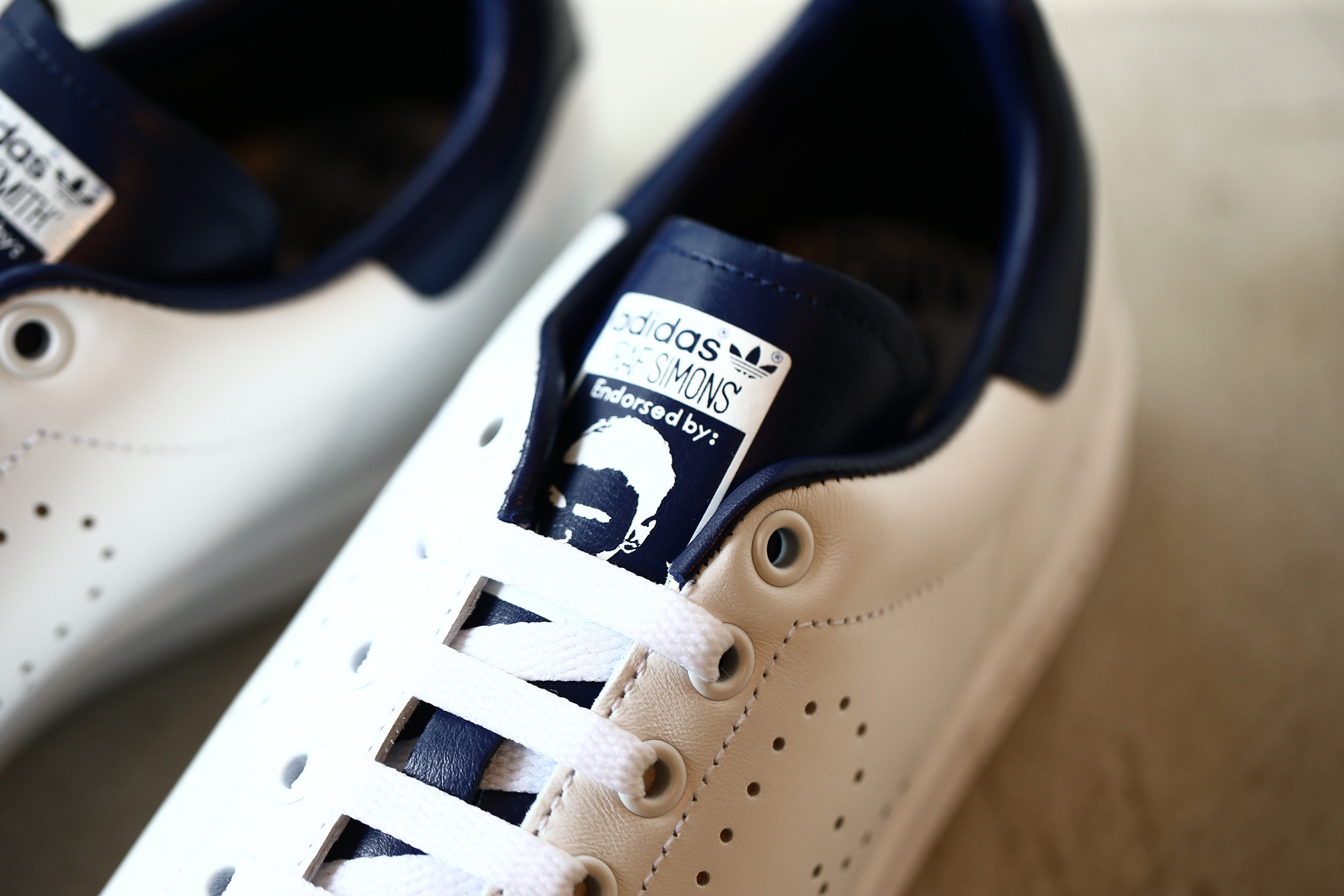 adidas by RAF SIMONS (アディダス バイ ラフシモンズ) RS STAN SMITH (RS スタンスミス) B22543 レザー スニーカー FTWWHT/NGTSKY/FTWWHT (ホワイト / ネイビー) 2018 春夏新作 adidas rafsimons ラフシモンズ 愛知 名古屋 Alto e Diritto アルト エ デリット alto e dritto アルトエデリット