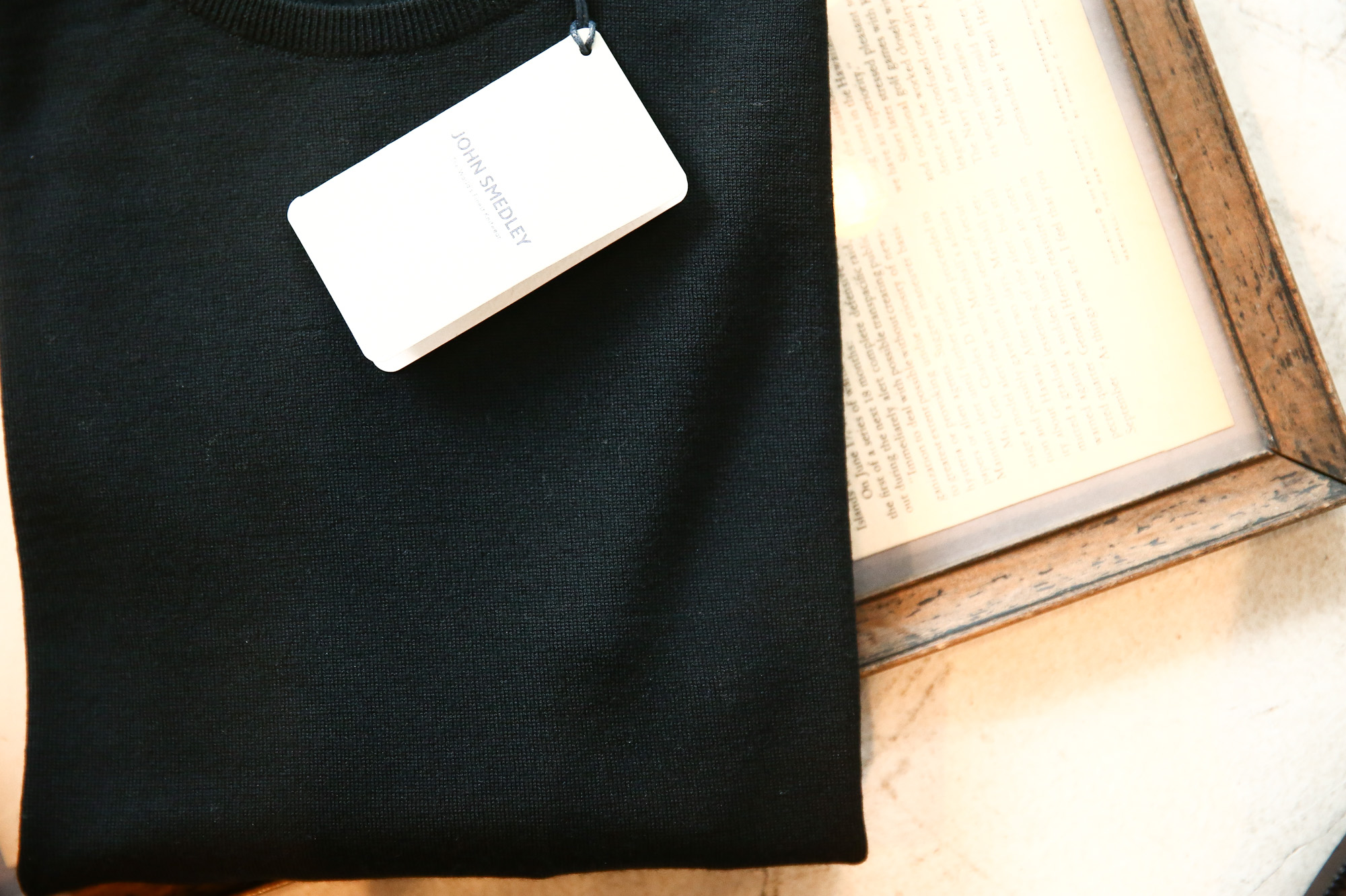 JOHN SMEDLEY (ジョンスメドレー) SICILY (シシリー) 30G Merino Wool (30ゲージメリノウール) クルーネックセーター BLACK (ブラック) Made in England (イギリス製)　2018 秋冬 johnsmedley ジョンスメドレー 愛知 名古屋 Alto e Diritto アルト エ デリット alto e diritto アルトエデリット