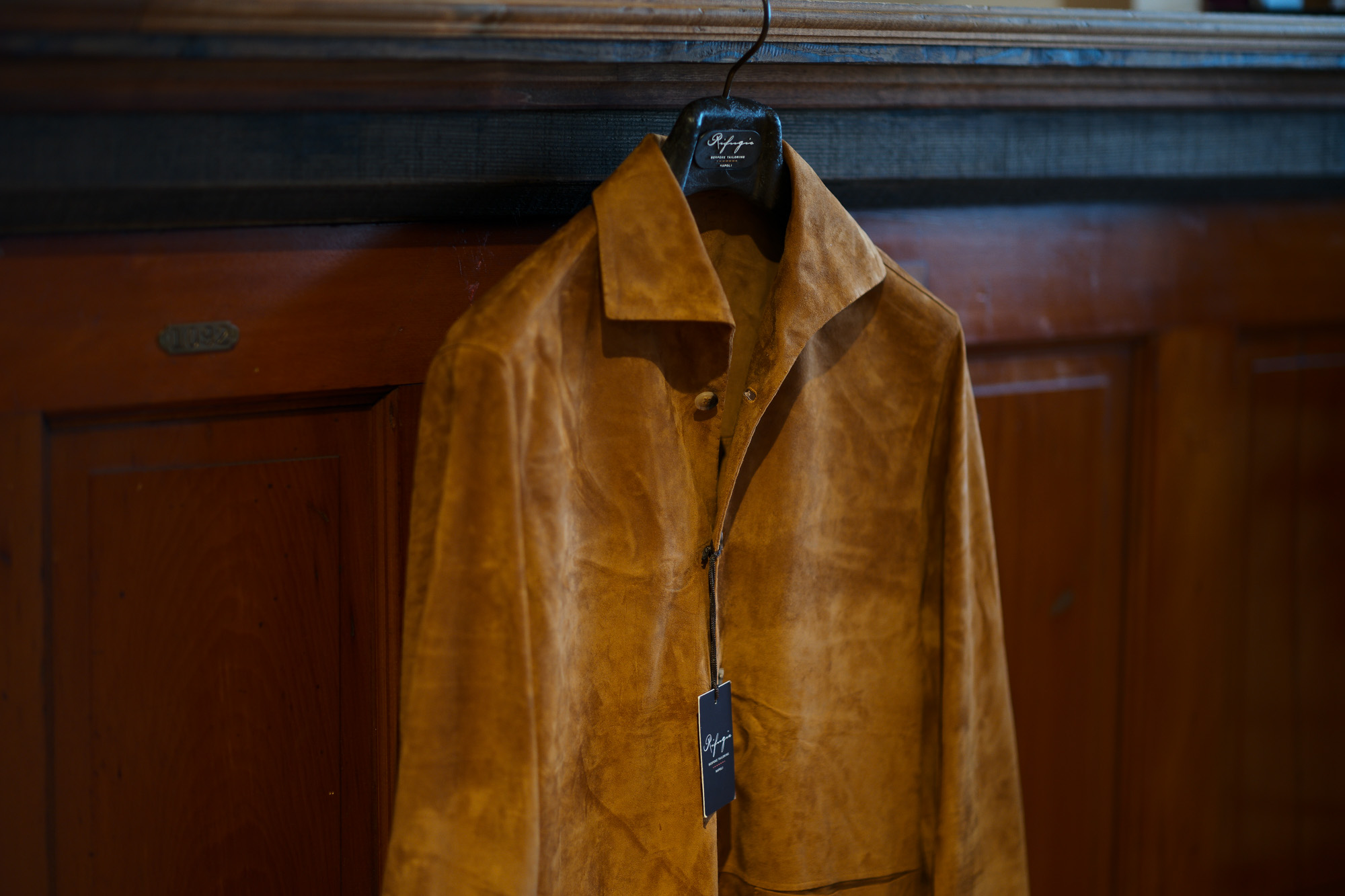 Alfredo Rifugio (アルフレード リフージオ) SS326 CAMOSCIO Summer Suede Leather Shirts サマースウェード レザーシャツ CAMEL (キャメル) made in italy (イタリア製) 2019 春夏 alfredorifujio アルフレードリフージオ 愛知 名古屋 Alto e Diritto アルト エ デリット alto e diritto アルトエデリット レザージャケット 素肌にレザー 42,44,46,48,50,52