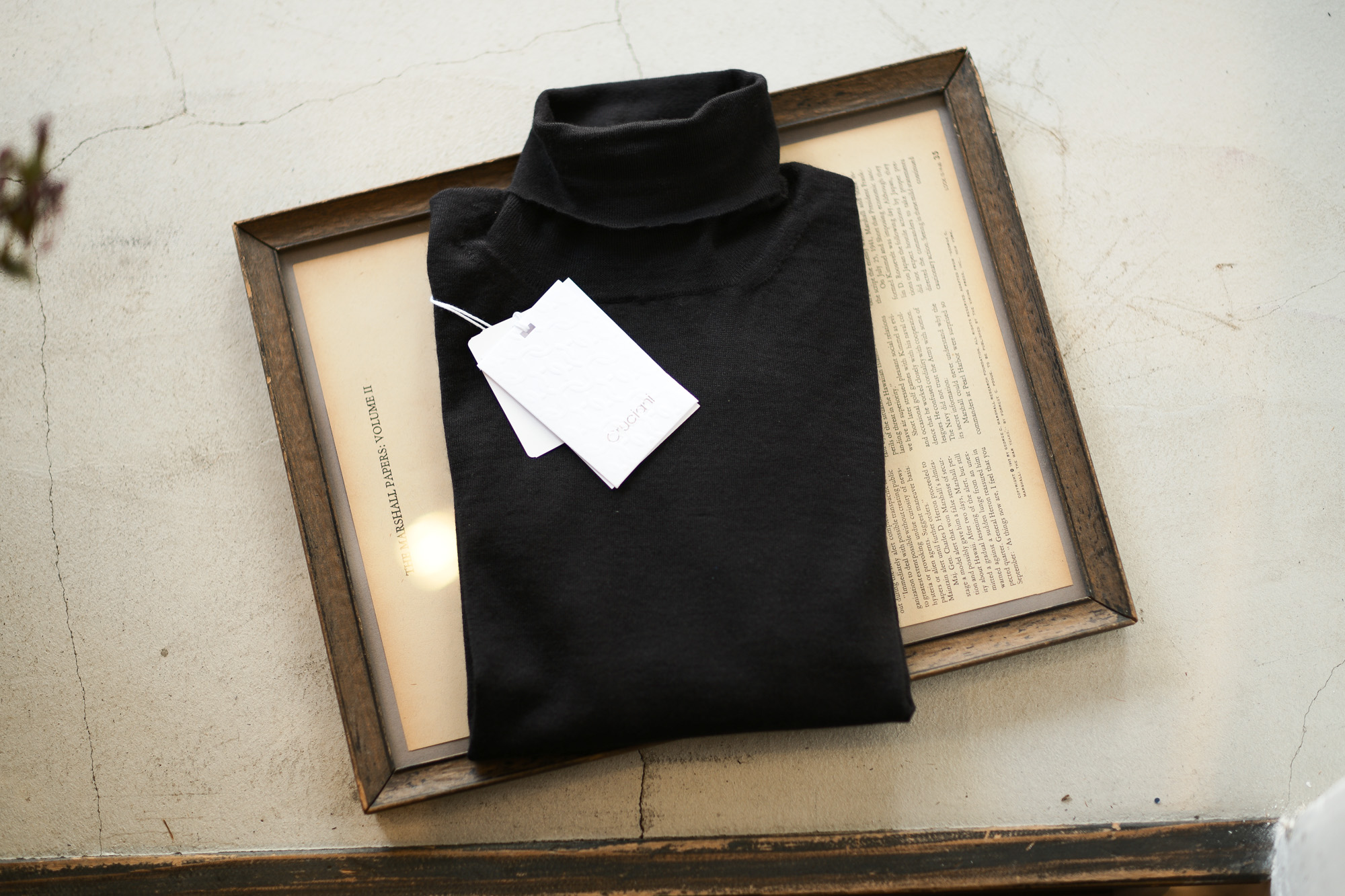 Cruciani (クルチアーニ) Silk Cashmere Turtle Neck Sweater (シルクカシミヤ タートルネック セーター) ハイゲージ シルクカシミヤニット セーター BLACK (ブラック・NERO) made in italy (イタリア製) 2018 秋冬新作 cruciani silkcashmere タートルネック カシミアタートル　カシミヤタートル 愛知 名古屋 Alto e Diritto アルト エ デリット alto e diritto アルトエデリット altoediritto