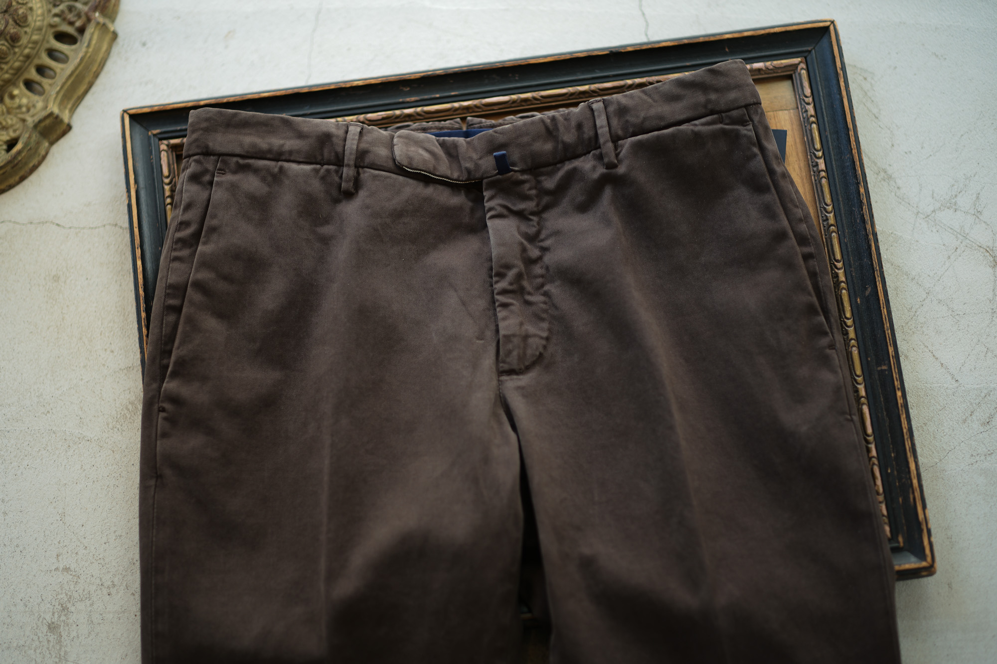 INCOTEX (インコテックス) 1AGW30 SLIM FIT GARMENT DYED COMFORT CHINO コットン ストレッチ スラックス BROWN (ブラウン・618) 2018 秋冬新作 愛知 名古屋 alto e diritto アルトエデリット チノパンツ チノスラックス