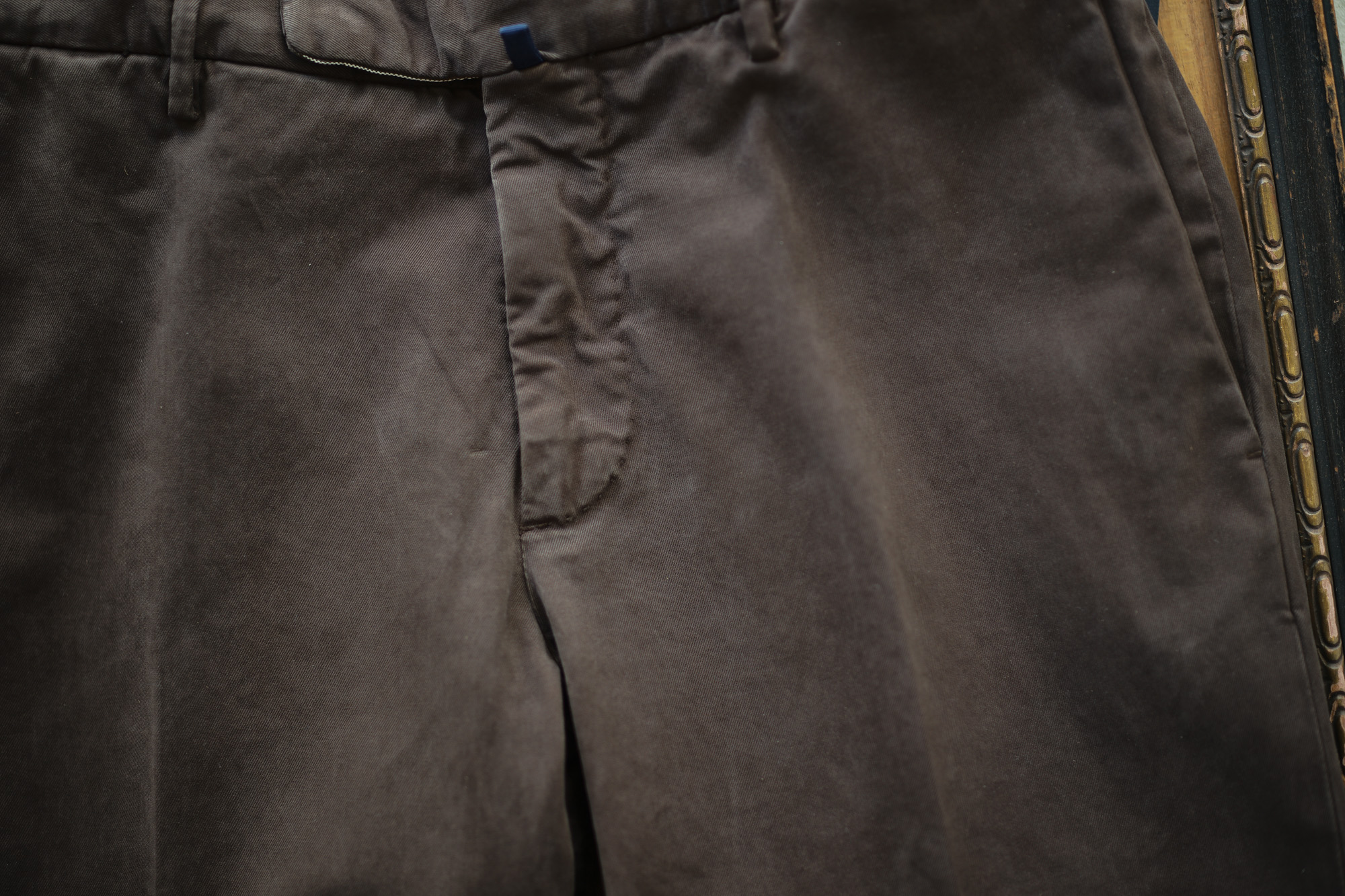 INCOTEX (インコテックス) 1AGW30 SLIM FIT GARMENT DYED COMFORT CHINO コットン ストレッチ スラックス BROWN (ブラウン・618) 2018 秋冬新作 愛知 名古屋 alto e diritto アルトエデリット チノパンツ チノスラックス