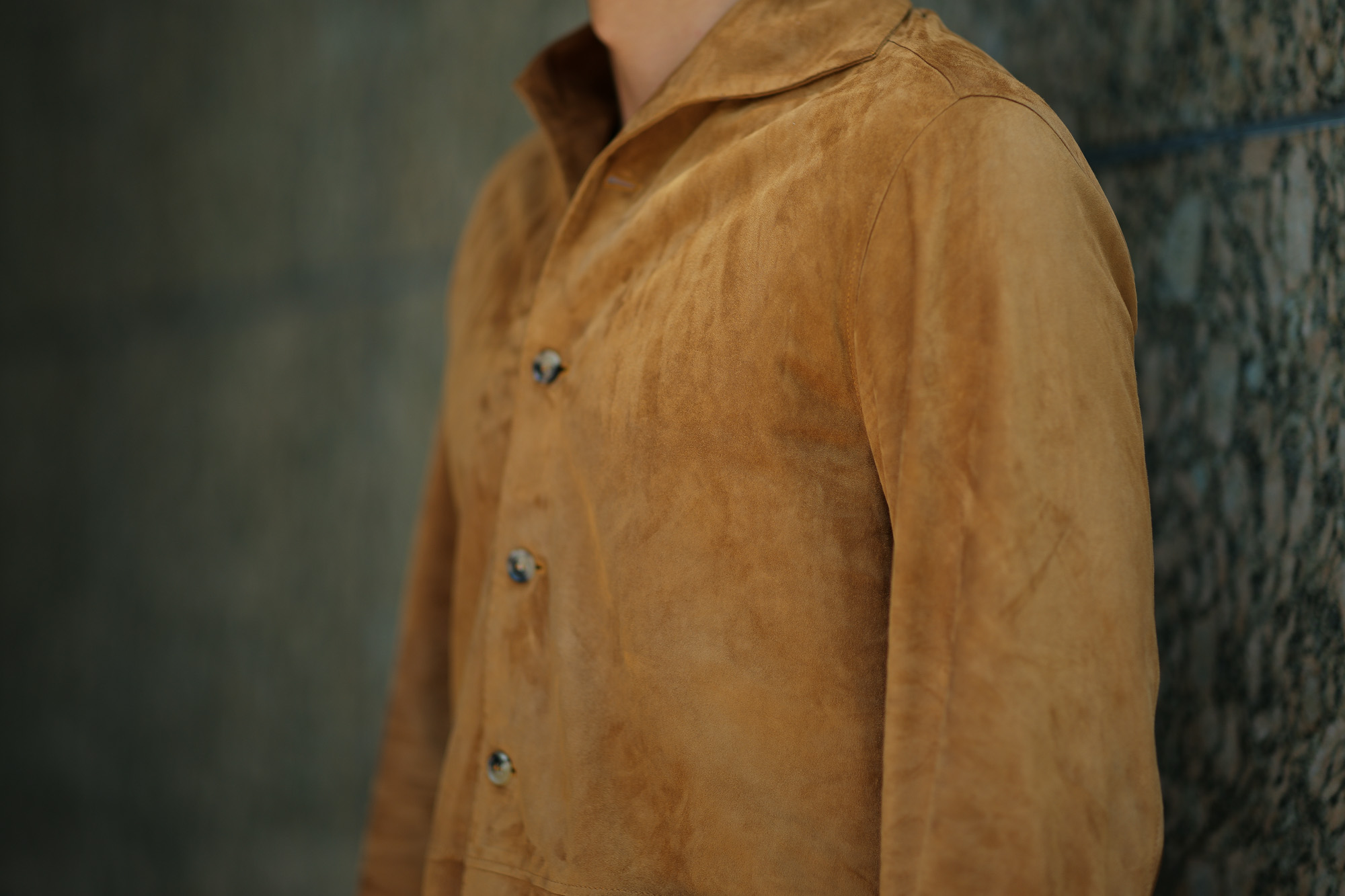 Alfredo Rifugio (アルフレード リフージオ) SS326 CAMOSCIO Summer Suede Leather Shirts サマースウェード レザーシャツ CAMEL (キャメル) made in italy (イタリア製) 2019 春夏 【ご予約受付中】alfredorifujio アルフレードリフージオ 愛知 名古屋 Alto e Diritto アルト エ デリット alto e diritto アルトエデリット レザージャケット 素肌にレザー 42,44,46,48,50,52