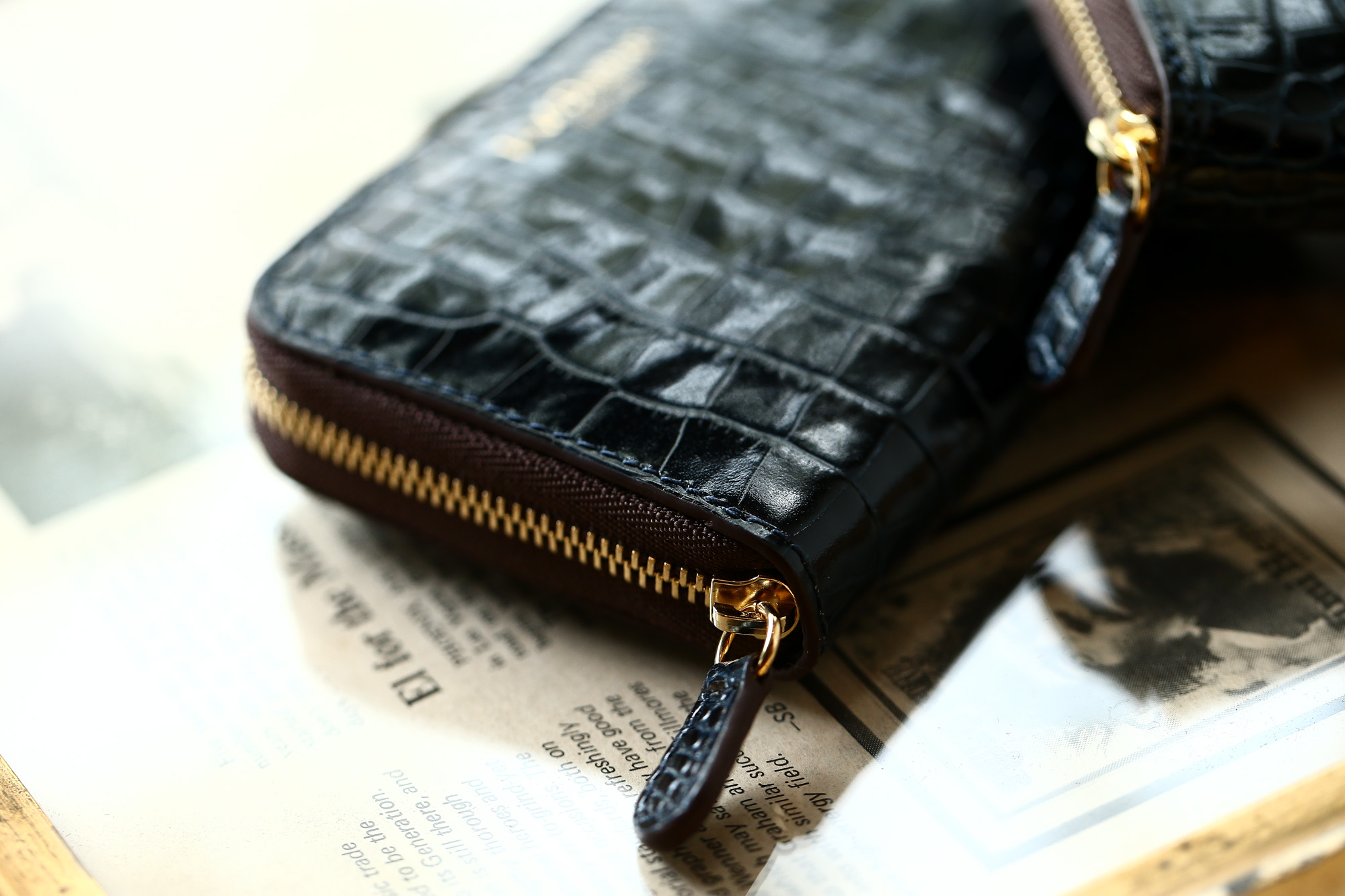 J&M DAVIDSON (ジェイアンドエムデヴィッドソン) SMALL ZIP PURSE (スモール ジップ パース) 7444 SMALL MOCK CROC (クロコダイル型押し) 折財布 ショートウォレット NAVY / NAVY (ネイビー / ネイビー・3901) Made in spain (スペイン製) 2018 秋冬新作 jandmdavidson jmdavidson ウォレット ジェイエム 愛知 名古屋 Alto e Diritto アルト エ デリット alto e diritto アルトエデリット