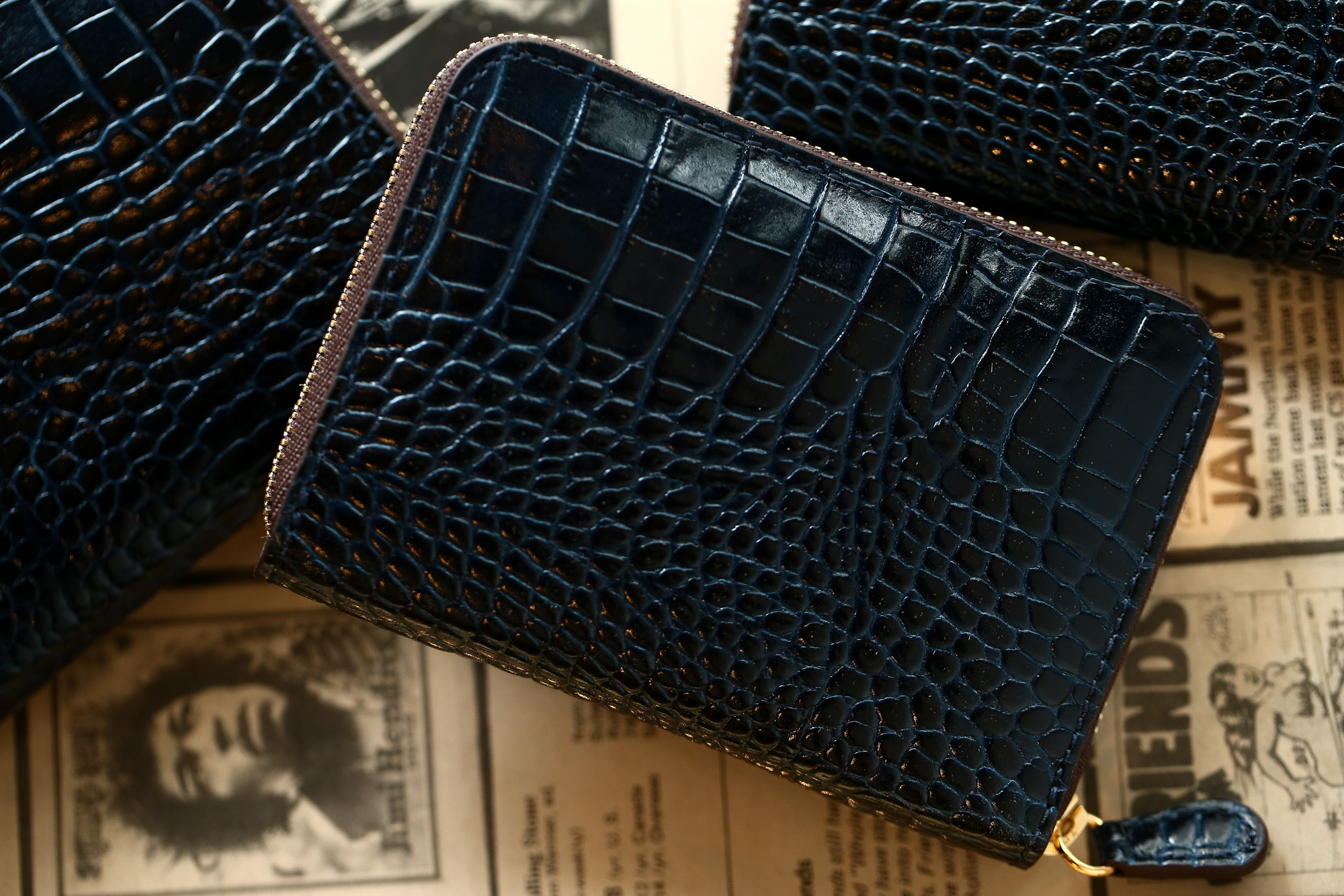 J&M DAVIDSON (ジェイアンドエムデヴィッドソン) SMALL ZIP PURSE (スモール ジップ パース) 7444 SMALL MOCK CROC (クロコダイル型押し) 折財布 ショートウォレット NAVY / NAVY (ネイビー / ネイビー・3901) Made in spain (スペイン製) 2018 秋冬新作 jandmdavidson jmdavidson ウォレット ジェイエム 愛知 名古屋 Alto e Diritto アルト エ デリット alto e diritto アルトエデリット