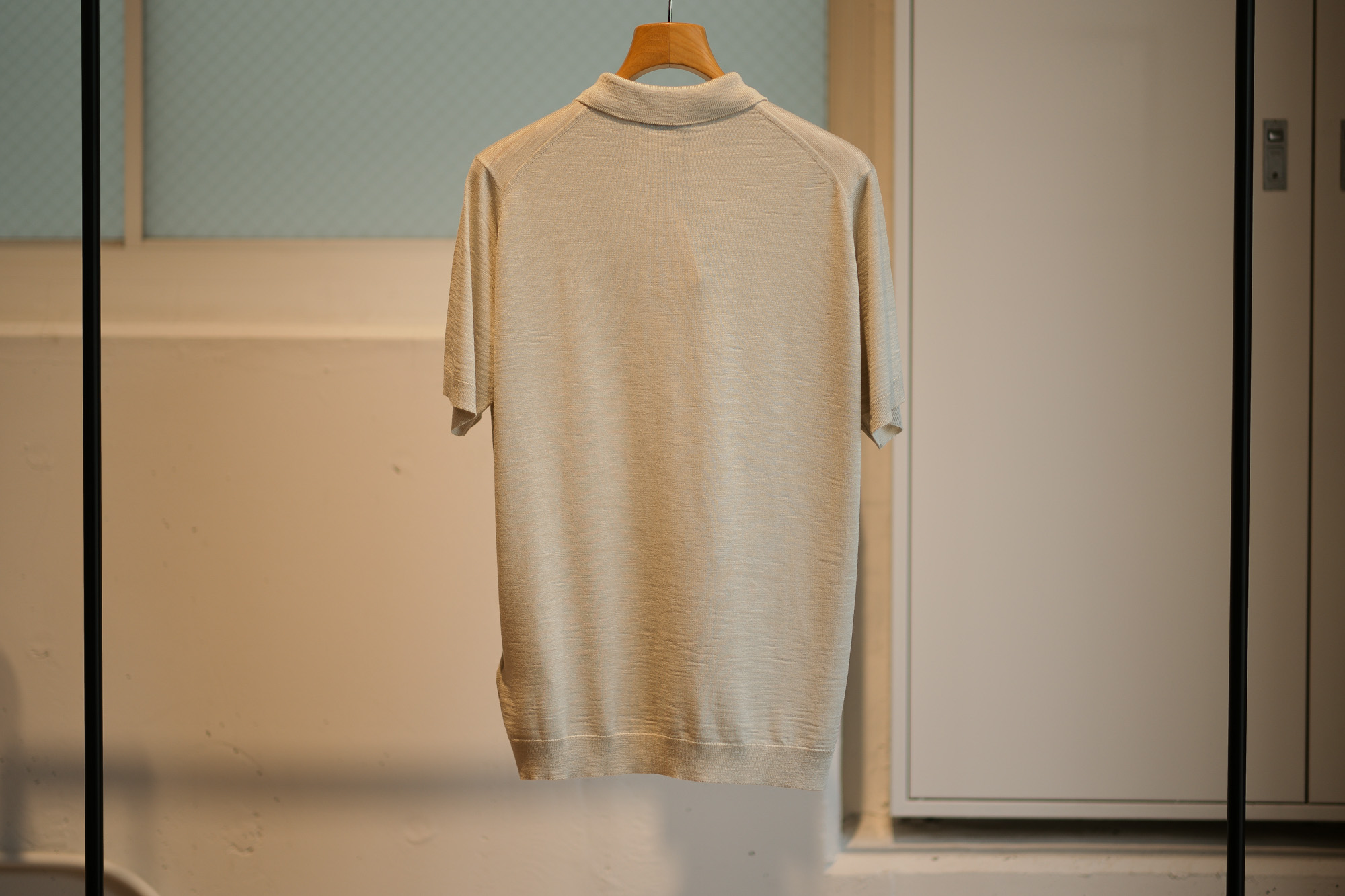 JOHN SMEDLEY / ジョンスメドレー (2019 春夏 展示会) カシミア ウール ニットウェア CASHIMERE　CAMEL HAIR　キャメルヘアー  LAMBS WOOL  MERINO WOOL メリノウール ストール マフラー ショールカラー ニット クルーニット タートルニット 愛知 名古屋 Alto e Diritto アルト エ デリット 取扱い スメドレー 名古屋 ジョンスメドレー Vネック カーディガン パーカー ニットキャップ グローブ 手袋 ソックス 靴下 XS,S,M,L,XL,XXL