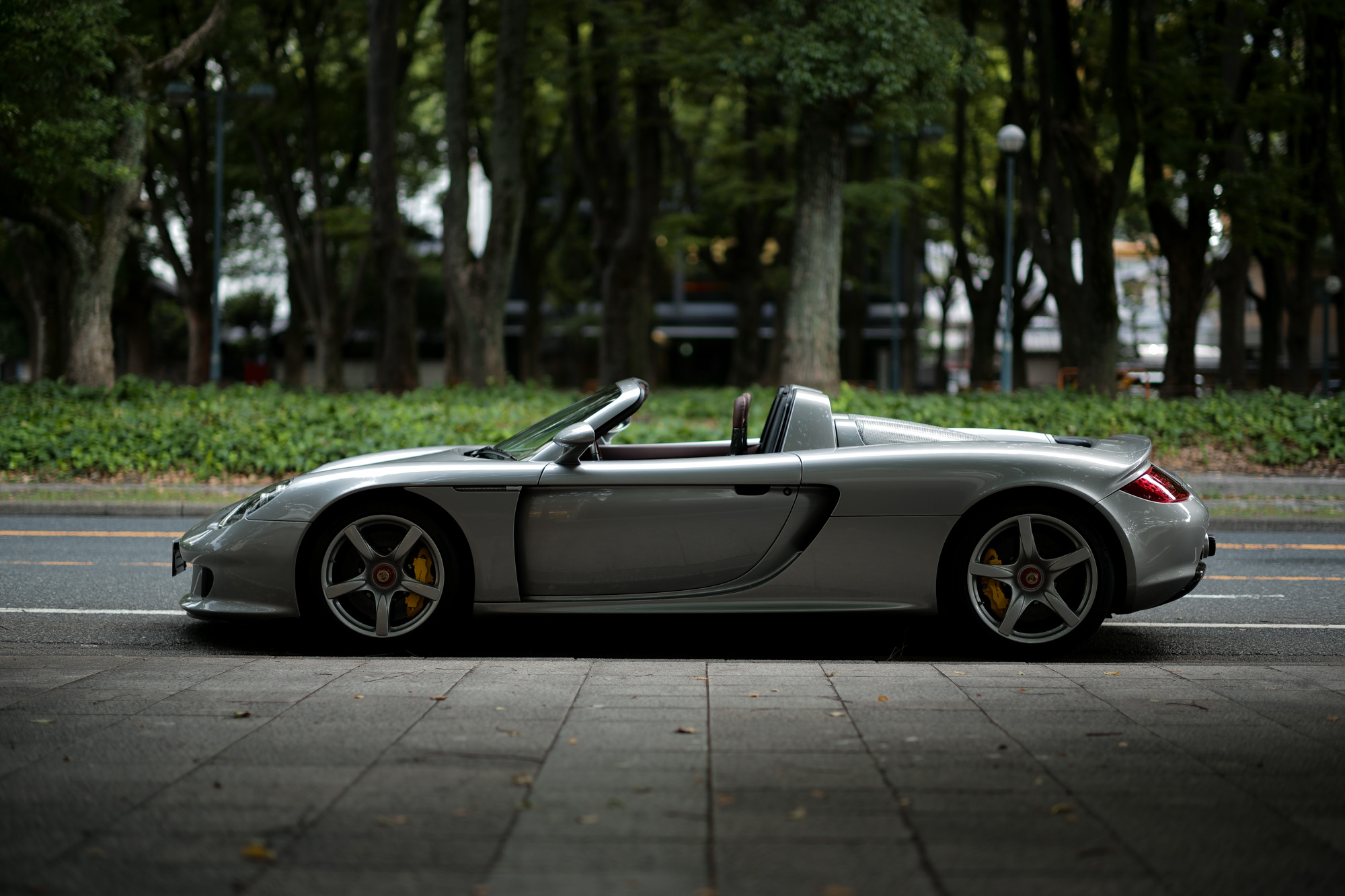 PORSCHE Carrera GT // LEICA NOCTILUX-M F1.25/75mm ASPH. ライカ leica ライカM10 ノクチルックス ノクチ 愛知 名古屋 Alto e Diritto アルト エ デリット alto e diritto アルトエデリット ポルシェ カレラ カレラGT CARRERAGT プレミアムカー