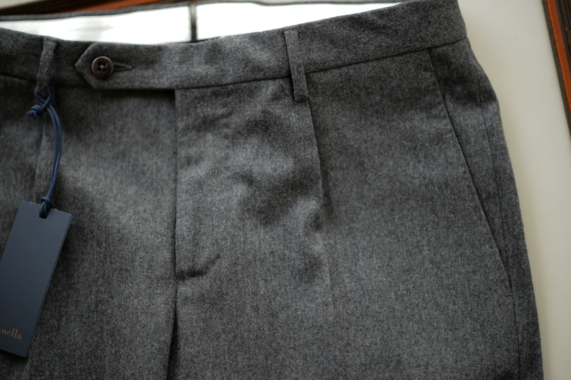 Zanella (ザネッラ) GREG (グレッグ) SLIM FIT (スリムフィット) STRETCH SAXONY WOOL ストレッチ サキソニーウール ワンプリーツ スラックス GRAY (グレー・00030) Made in italy (イタリア製) 2018 秋冬新作 zanella 愛知 名古屋 Alto e Diritto アルト エ デリット alto e diritto アルトエデリット 42,44,46,48,50,52