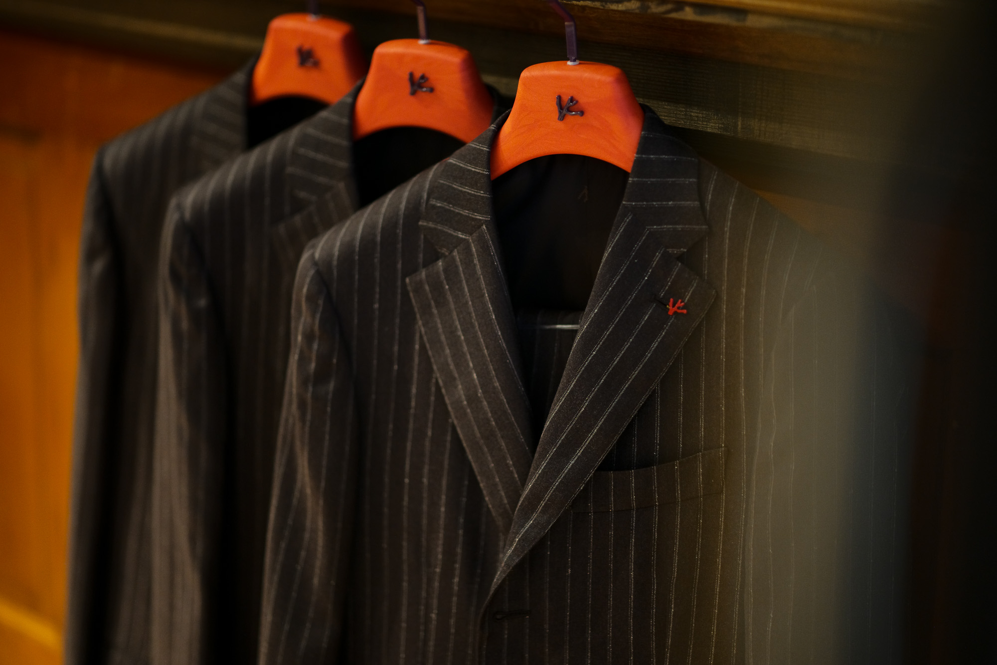 ISAIA (イザイア) GREGORY(グレゴリー) 130'S ARCHIVE 1957 Chalk stripe チョークストライプ 段返り3B スーツ DARK BROWN (ダークブラウン・460) Made in italy (イタリア製) 2018 秋冬新作 isaia 愛知 名古屋 alto e diritto altoediritto