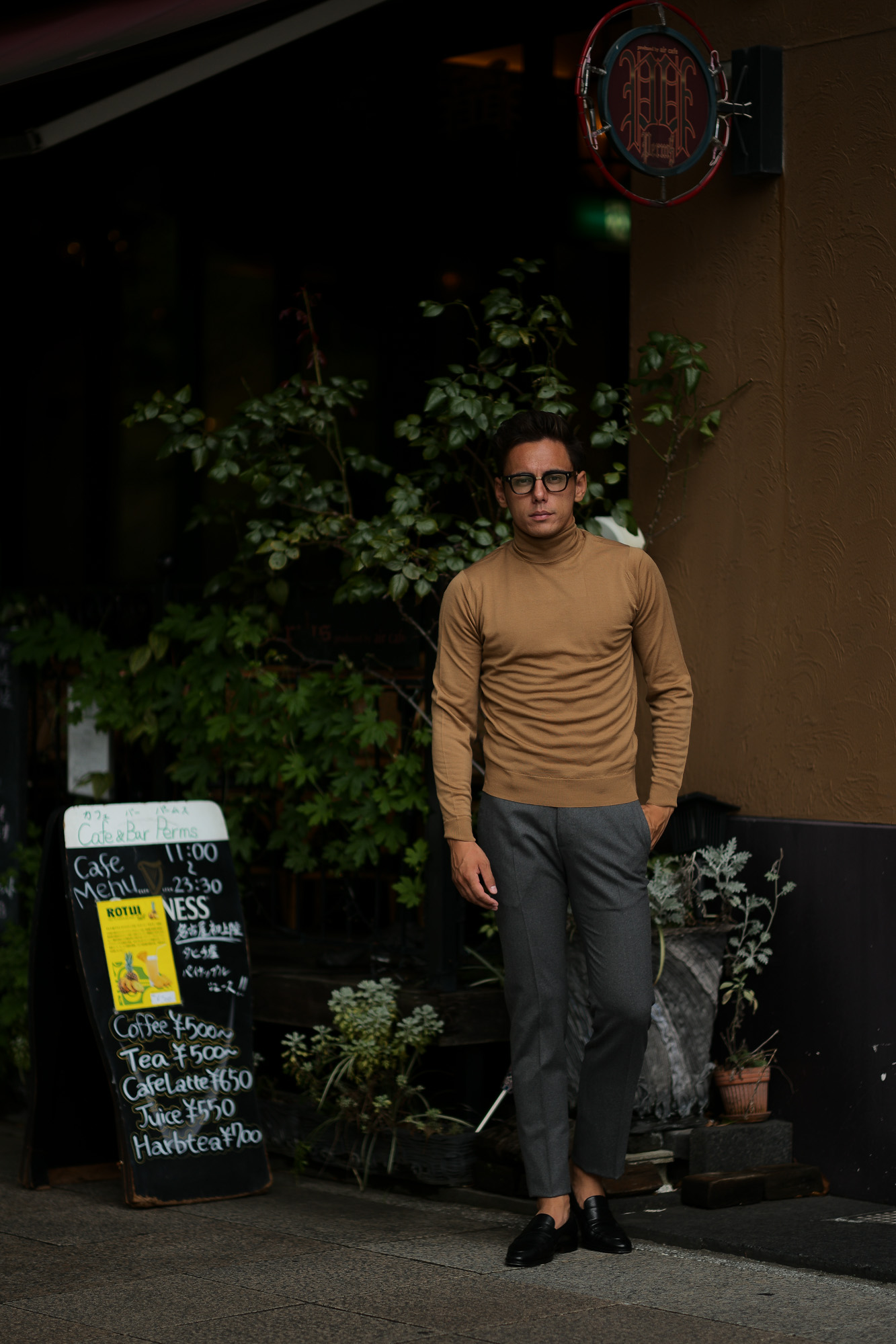 JOHN SMEDLEY 30G Merino Wool タートルネックセータ