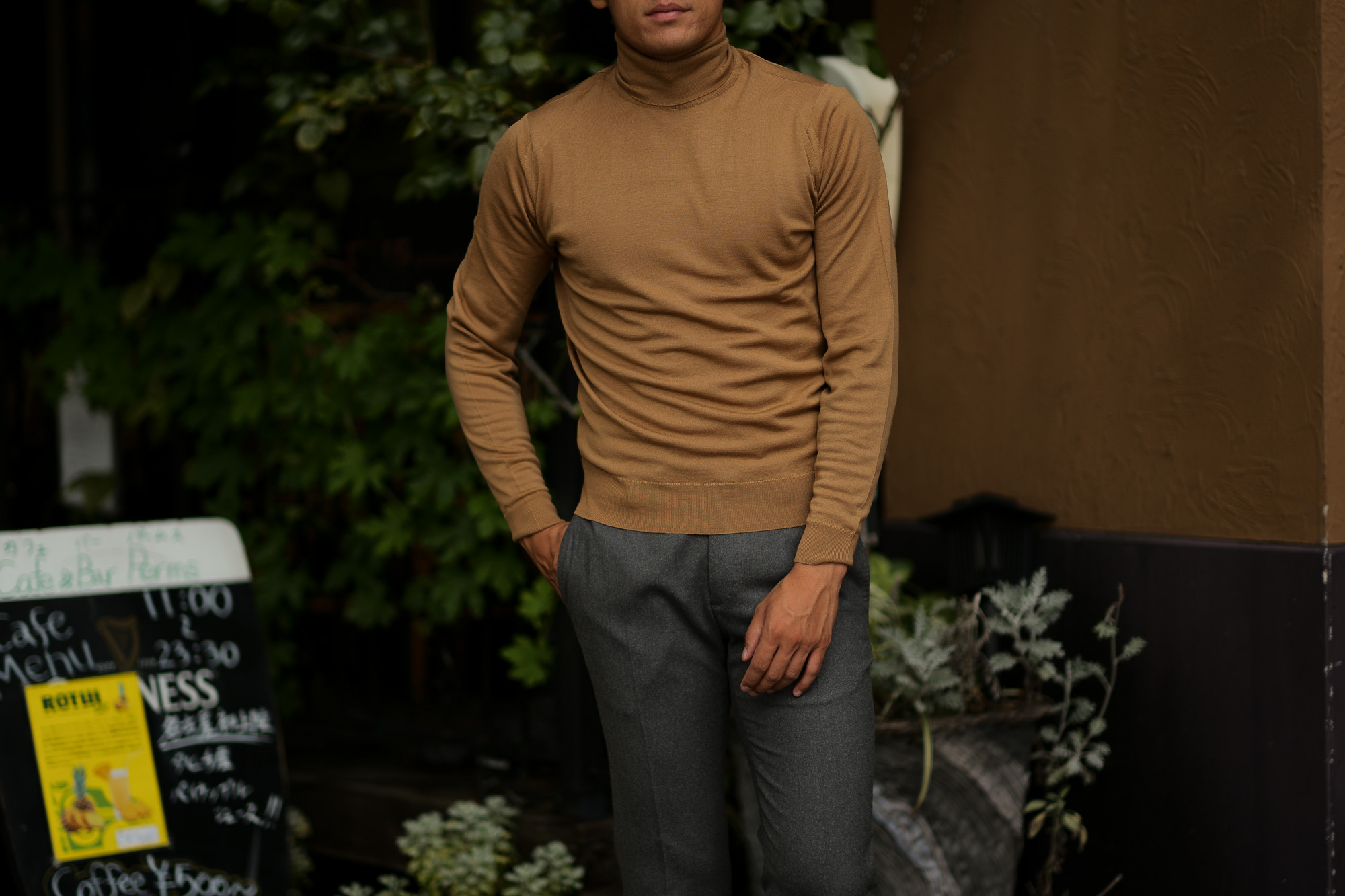 JOHN SMEDLEY 30G Merino Wool タートルネックセータ