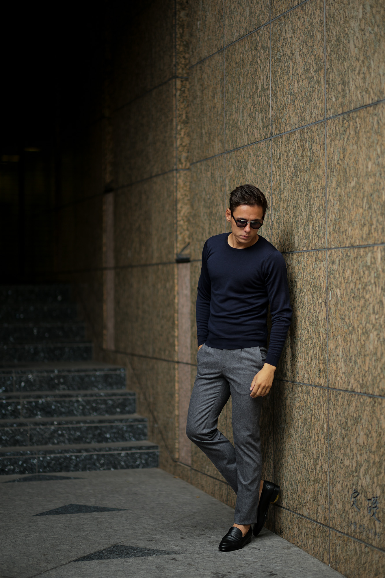 JOHN SMEDLEY (ジョンスメドレー) SICILY (シシリー) 30G Merino Wool (30ゲージメリノウール) クルーネックセーター MIDNIGHT (ミッドナイト) Made in England (イギリス製)　2018 秋冬新作 johnsmedley ジョンスメドレー 愛知 名古屋 Alto e Diritto アルト エ デリット alto e diritto アルトエデリット