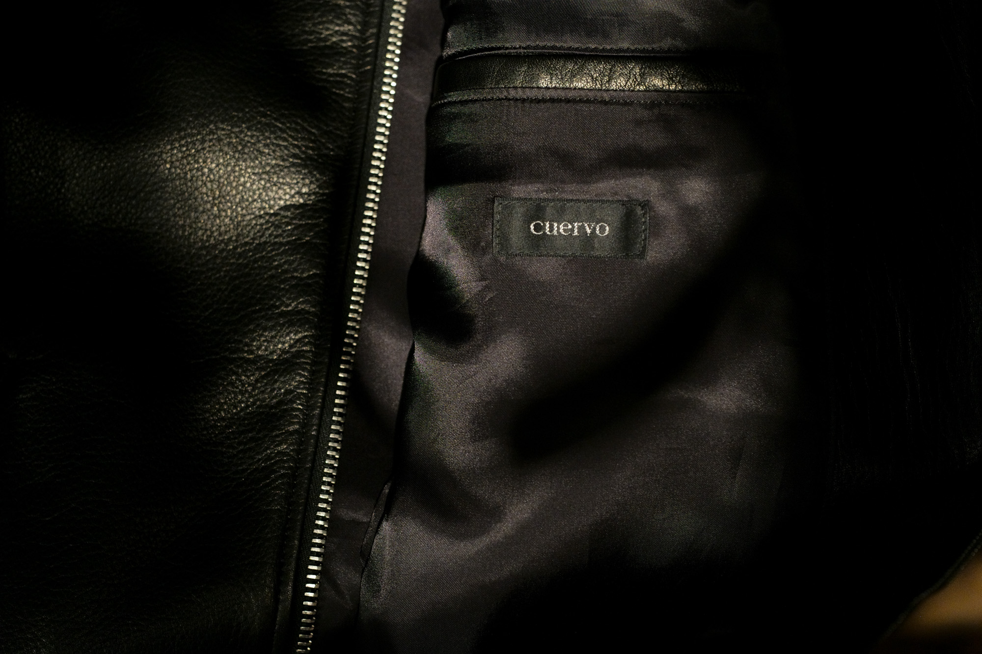 Cuervo (クエルボ) Satisfaction Leather Collection (サティスファクション レザー コレクション) TOM (トム) BUFFALO LEATHER (バッファロー レザー) シングル ライダース ジャケット BLACK (ブラック) MADE IN JAPAN (日本製) 2019 春夏 クエルボ レザージャケット 愛知 名古屋 alto e diritto アルトエデリット セレクトショップ