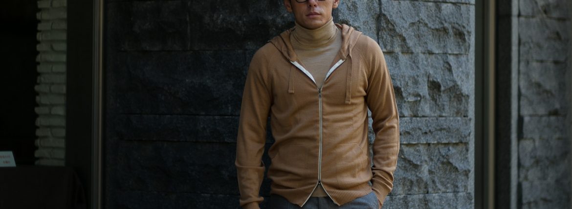 JOHN SMEDLEY (ジョンスメドレー) RESERVOIR (レゼルボア) 24G Merino Wool (24ゲージ メリノウール) ジップアップ ニット パーカー CAMEL (キャメル) Made in England (イギリス製) 2018 秋冬新作 johnsmedley 愛知 名古屋 altoediritto アルトエデリット