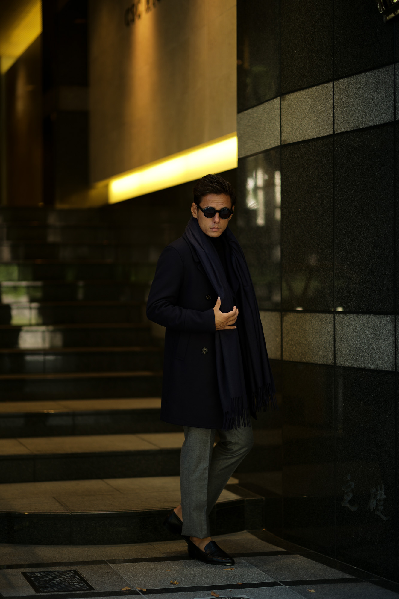 Johnstons (ジョンストンズ) WA56 STOLE Cashmere 100% カシミア 大判 ストール Navy (ネイビー・SD0707) Made in Scotland