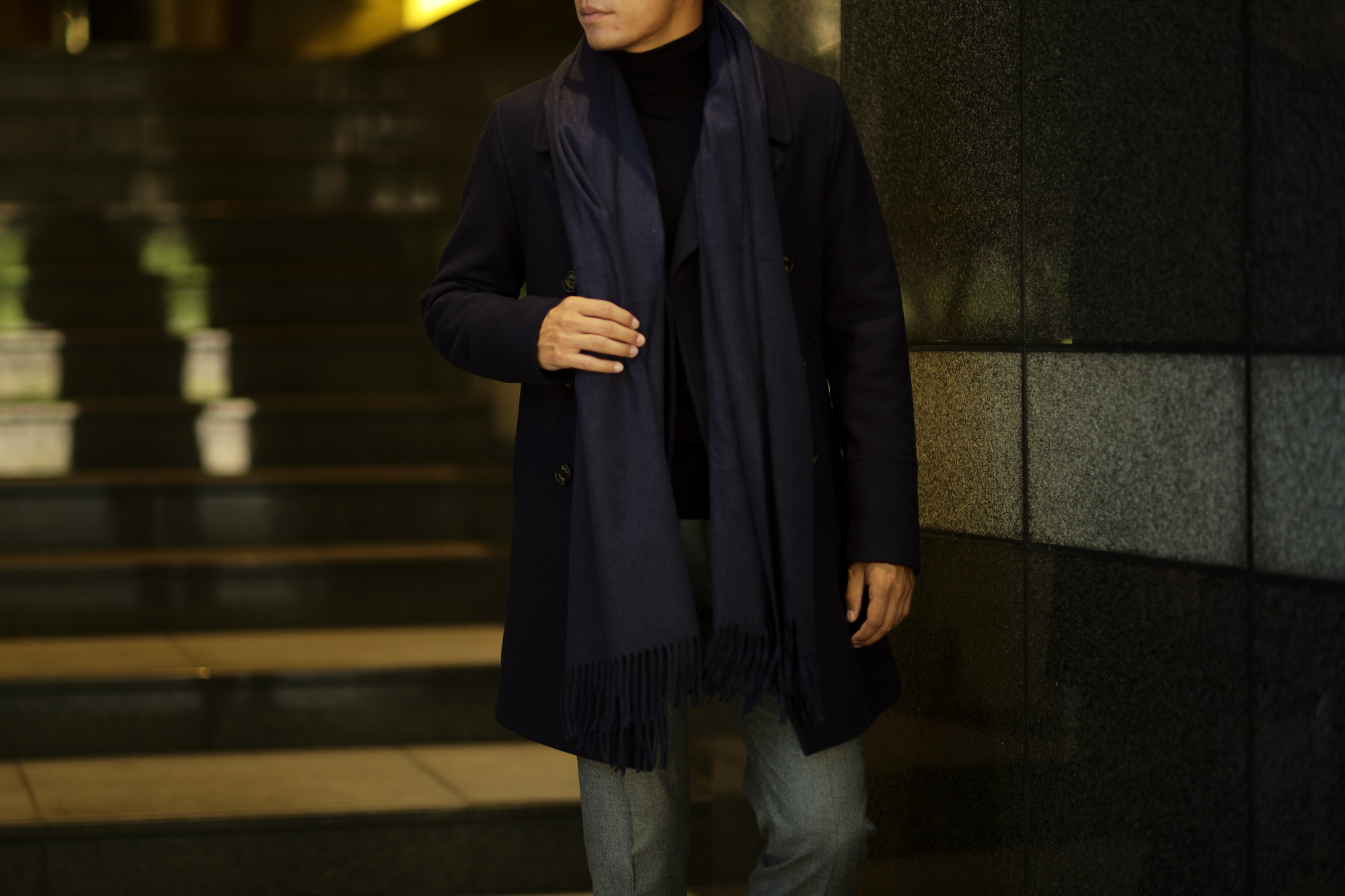 Johnstons (ジョンストンズ) WA56 STOLE Cashmere 100% カシミア 大判 ストール Navy (ネイビー・SD0707) Made in Scotland (スコットランド製) 2018 秋冬新作 愛知　名古屋 alto e diritto アルトエデリット altoediritto