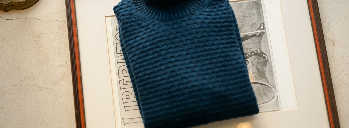 Settefili Cashmere (セッテフィーリ カシミア) Dolcevita Lavoraz LINKS (カシミア タートルネック セーター) ミドルゲージ カシミア ニット セーター BLUE (ブルー・CG267) made in italy (イタリア製) 2018 秋冬新作のイメージ