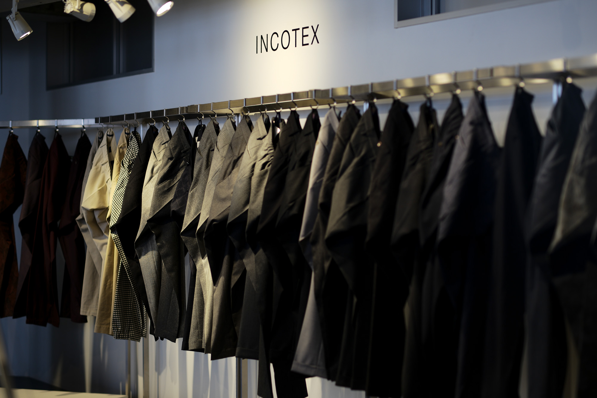 INCOTEX・INCOTEX SLACKS  / インコテックス・インコテックススラックス　(2019 秋冬 プレ展示会) チノパンツ スラックス デニムパンツ incotex incotexslacks incotexcinque 春物 夏物 愛知 名古屋 Alto e Diritto アルト エ デリット ウールスラックス ストレッチウール ビジネス カジュアル パンツ グレスラ alto e diritto アルトエデリット altoediritto