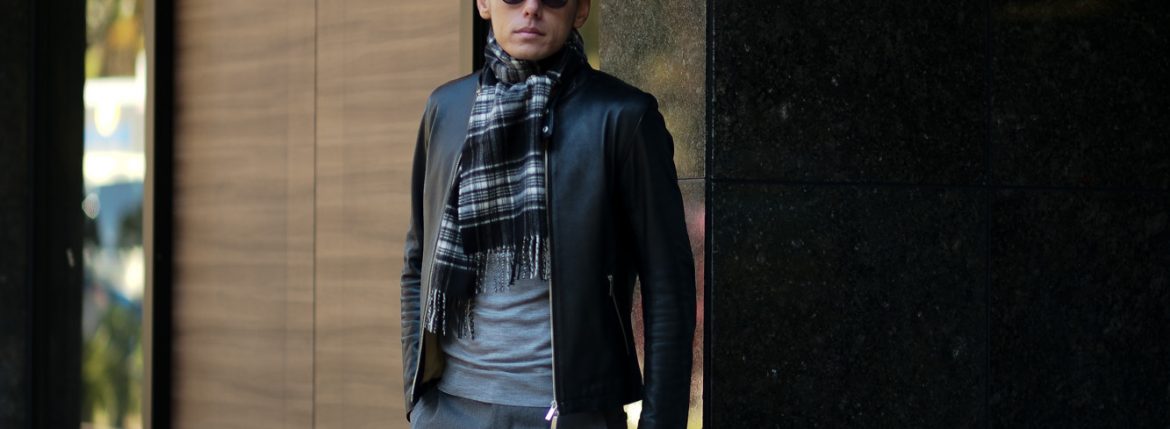 Johnstons (ジョンストンズ) WA16 MUFFLER SCARF Cashmere 100% カシミア マフラー Black & White Stewart (ブラック&ホワイトスチュアート・KU0079) Made in Scotland (スコットランド製) 2018 秋冬新作のイメージ