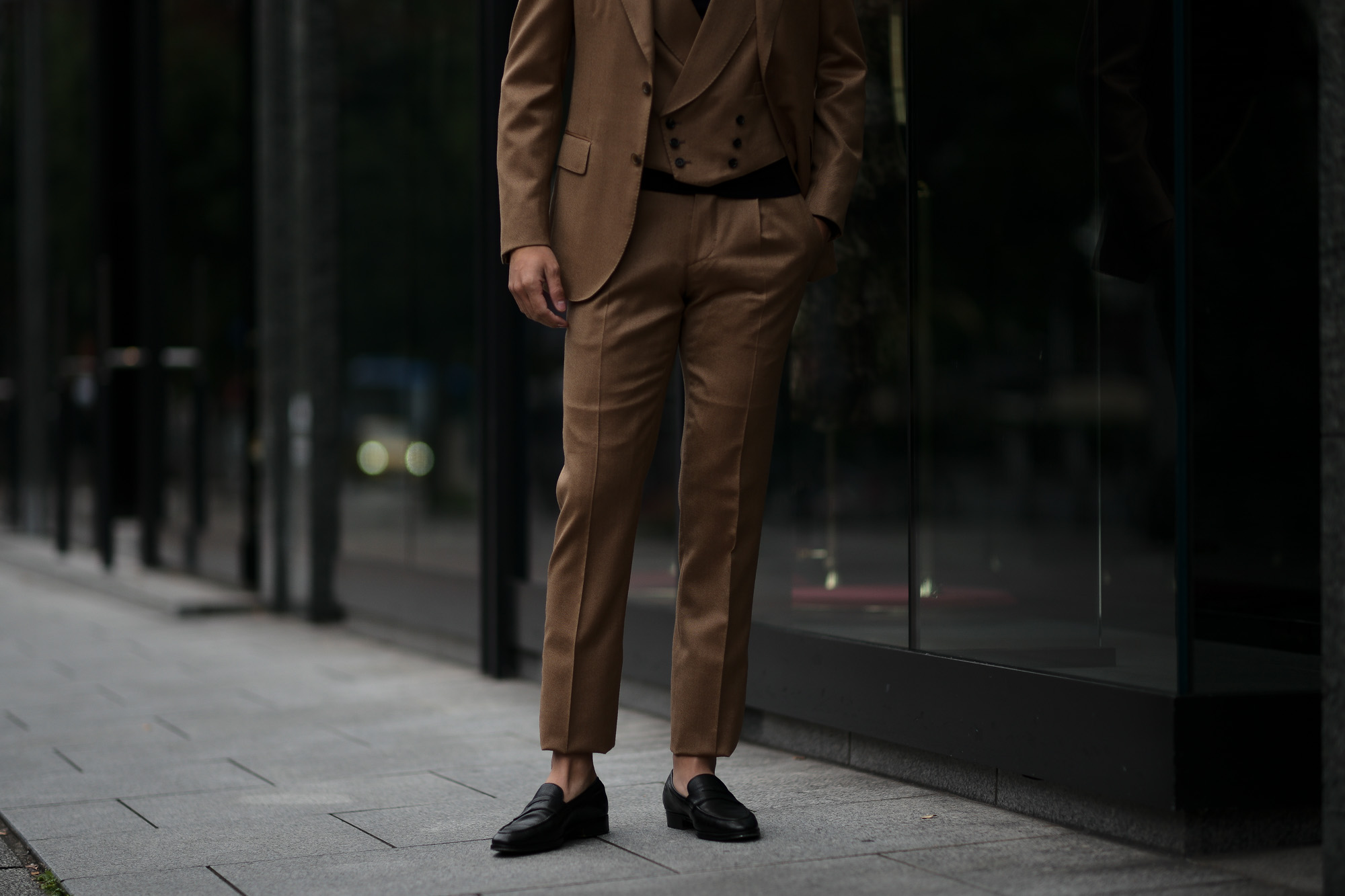 LARDINI (ラルディーニ) SARTORIA (サルトリア) SOLARO ソラーロ 3P スーツ BEIGE (ベージュ・1) Made in italy (イタリア製) 2018 秋冬新作  愛知 名古屋 alto e diritto altoediritto アルトエデリット