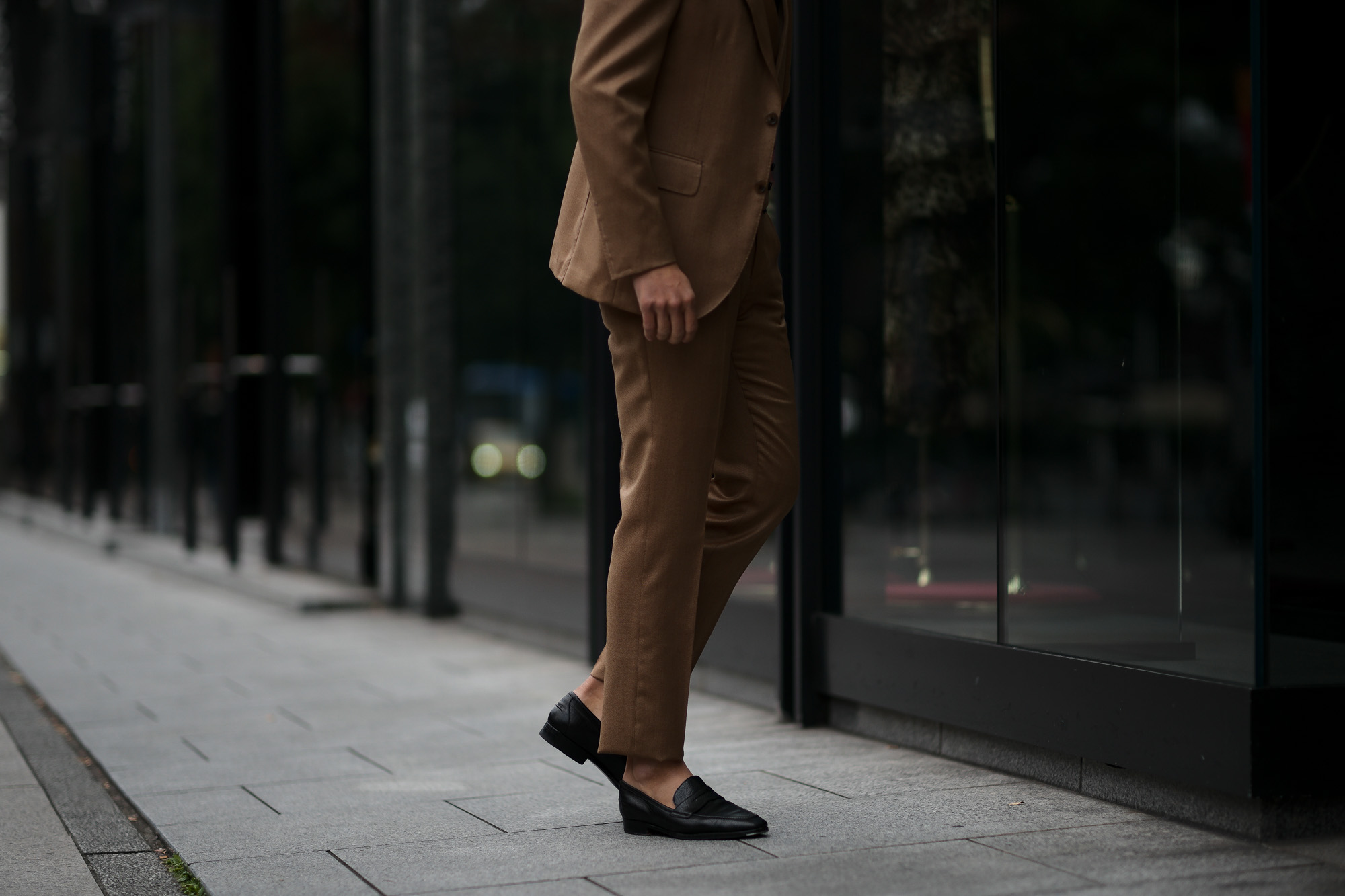 LARDINI (ラルディーニ) SARTORIA (サルトリア) SOLARO ソラーロ 3P スーツ BEIGE (ベージュ・1) Made in italy (イタリア製) 2018 秋冬新作  愛知 名古屋 alto e diritto altoediritto アルトエデリット