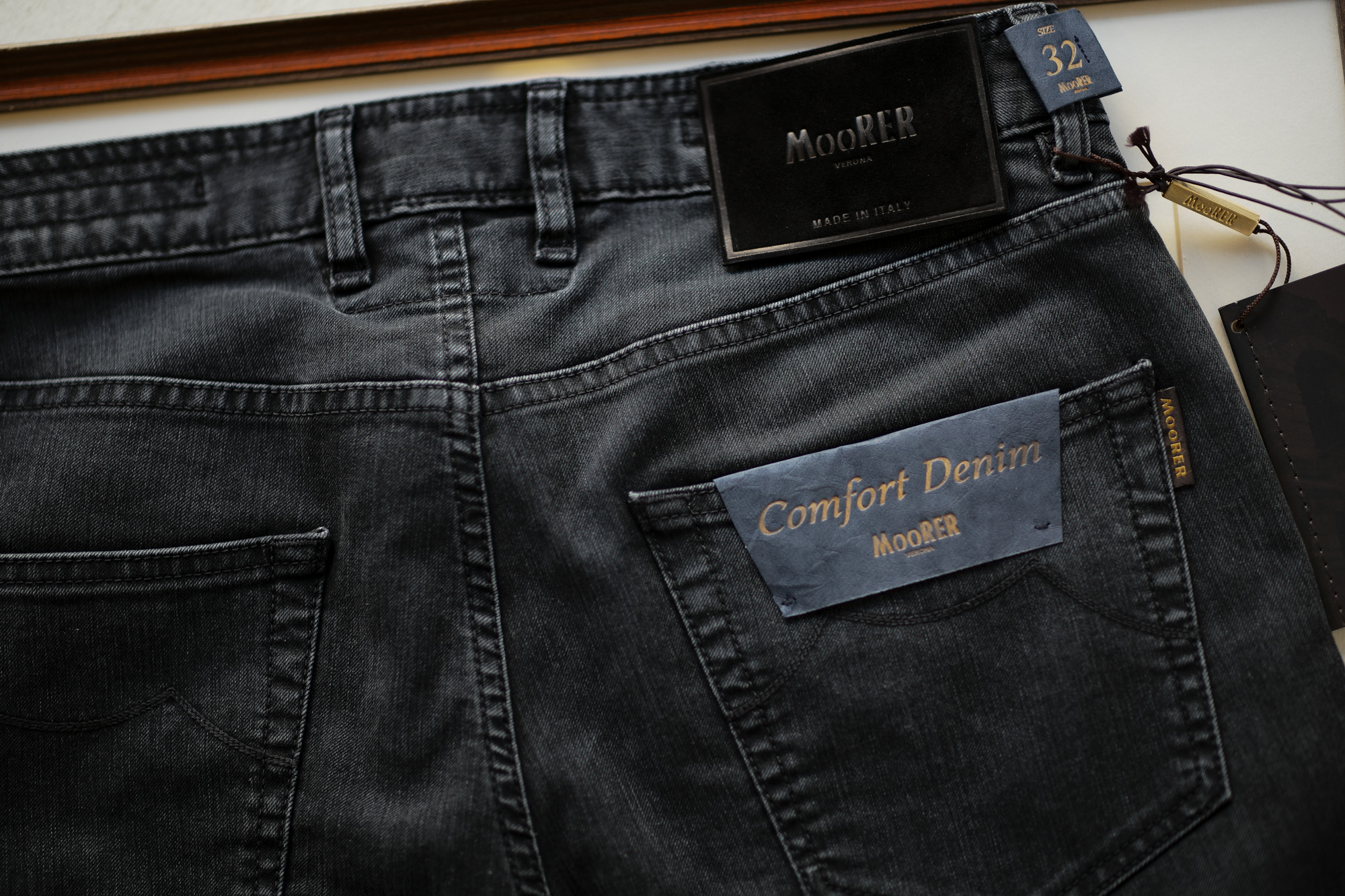 MOORER (ムーレー) GIOTTO (ジオット) Japanese Fabric Comfort Denim (コンフォートデニム) ストレッチ ジーンズ デニムパンツ BLACK (ブラック・06) Made in italy (イタリア製) 2019 秋冬新作 【ご予約受付中】 Alto e Diritto altoediritto アルトエデリット