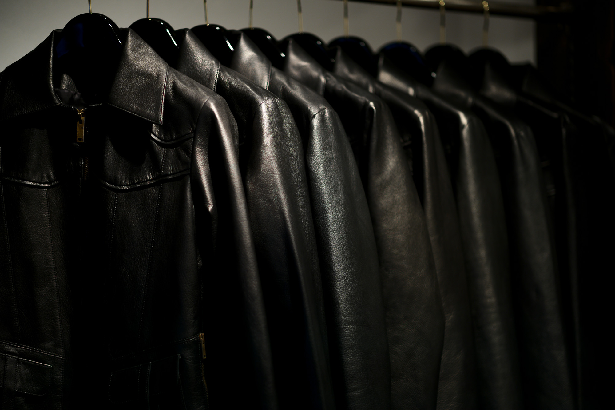 Cuervo (クエルボ) Satisfaction Leather Collection (サティスファクション レザー コレクション) East West(イーストウエスト)  SMOKE(スモーク) BUFFALO LEATHER (バッファロー レザー) レザージャケット BLACK(ブラック) MADE IN JAPAN (日本製) 2019 春夏新作 【第1便入荷しました】【第1便フリー分発売開始】 愛知 名古屋 altoediritto アルトエデリット 洋服屋 レザージャケット サウスパラディソ eastwest