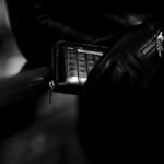 Georges de Patricia(ジョルジュ ド パトリシア) Phantom Crocodile (ファントム クロコダイル) 925 STERLING SILVER (925 スターリングシルバー) Niloticus Crocodile ニロティカス クロコダイル エキゾチックレザー ショート ウォレット NOIR (ブラック) 2019 春夏 【ご予約受付中】のイメージ