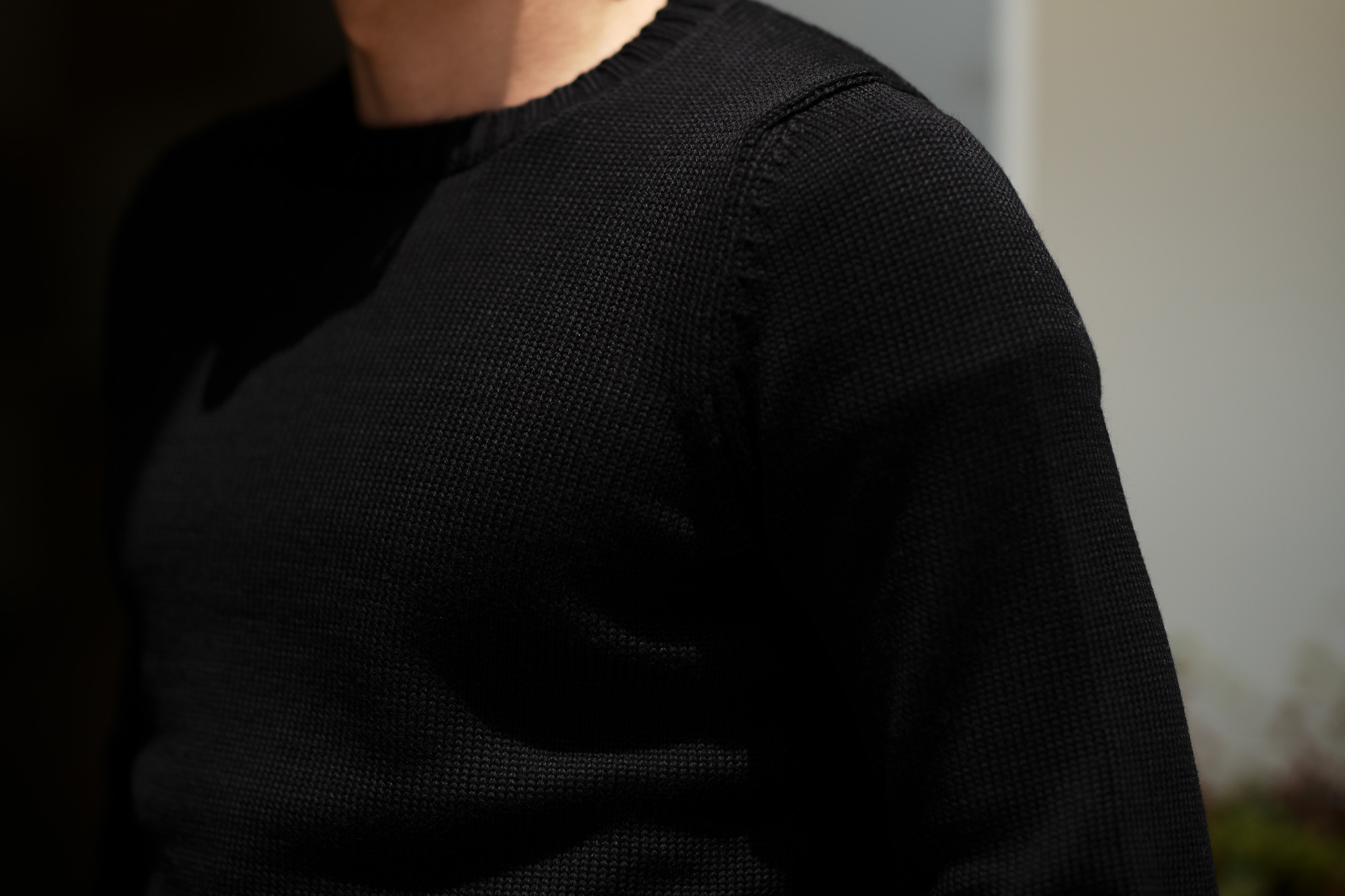 ZANONE (ザノーネ) Crew Neck Sweater (クルーネック セーター) 811258 Z0229 VIRGIN WOOL 100% ミドルゲージ ウールニット セーター BLACK (ブラック・Z0015)  made in italy (イタリア製) 2019 秋冬 【ご予約受付中】zanone ニット クルーネック 愛知 名古屋 Alto e Diritto アルト エ デリット