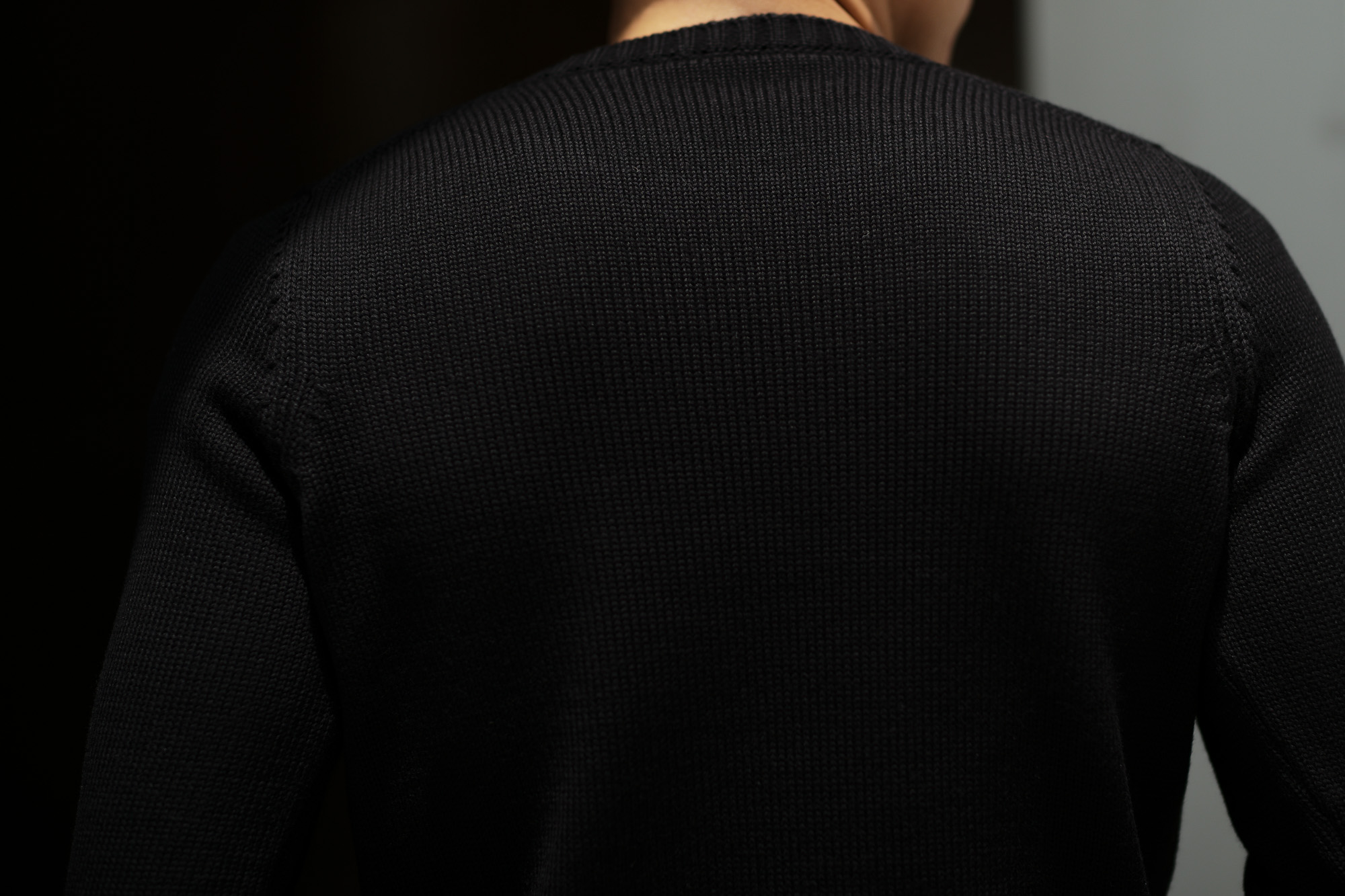 ZANONE (ザノーネ) Crew Neck Sweater (クルーネック セーター) 811258 Z0229 VIRGIN WOOL 100% ミドルゲージ ウールニット セーター BLACK (ブラック・Z0015)  made in italy (イタリア製) 2019 秋冬 【ご予約受付中】zanone ニット クルーネック 愛知 名古屋 Alto e Diritto アルト エ デリット