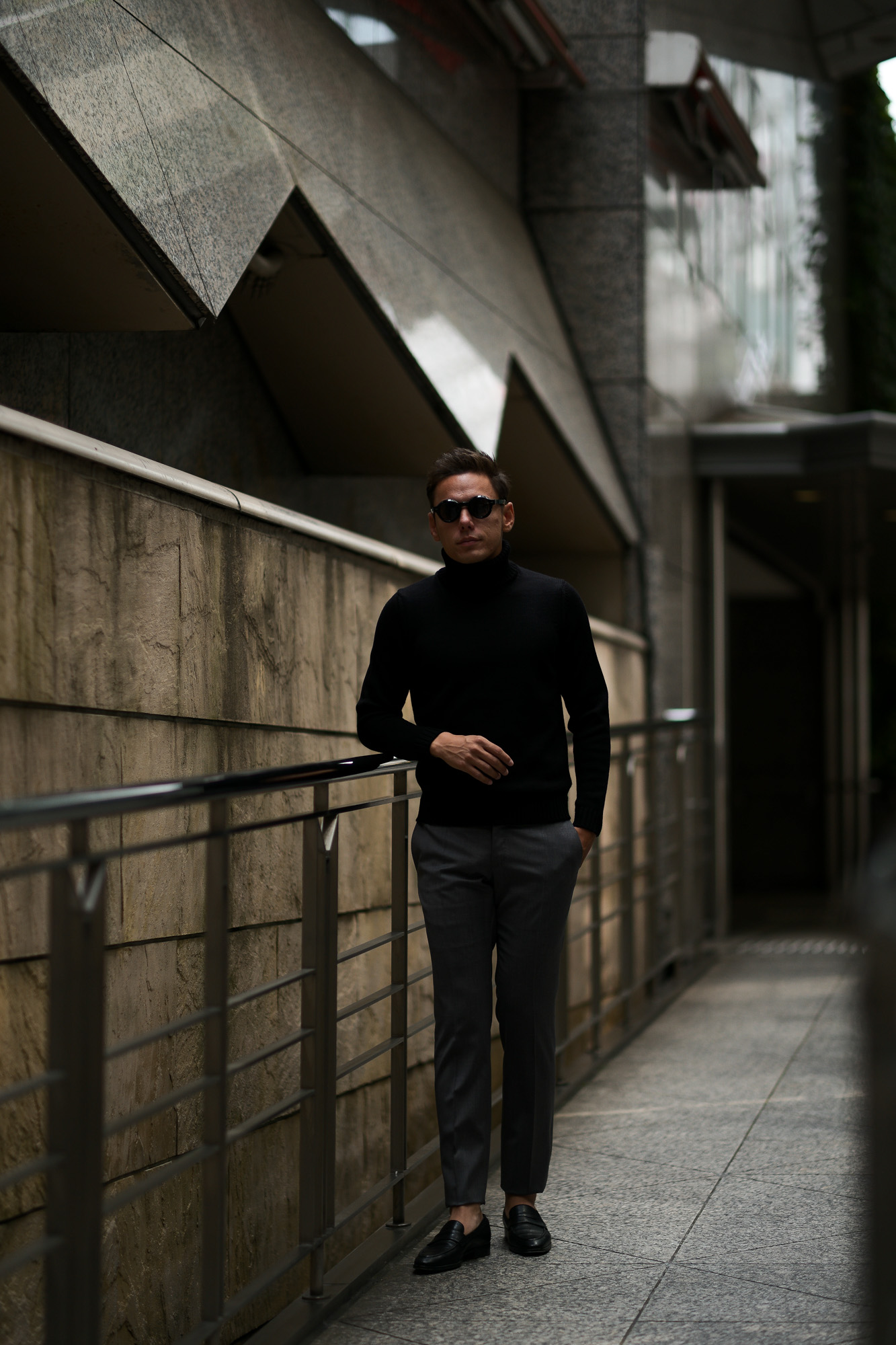 ZANONE (ザノーネ) Turtle Neck Sweater (タートルネックセーター) 810005 Z0229 VIRGIN WOOL 100% ミドルゲージ ウールニット セーター BLACK (ブラック・Z0015) made in italy (イタリア製) 2019 秋冬 【ご予約受付中】zanone ニット クルーネック 愛知 名古屋 Alto e Diritto アルト エ デリット